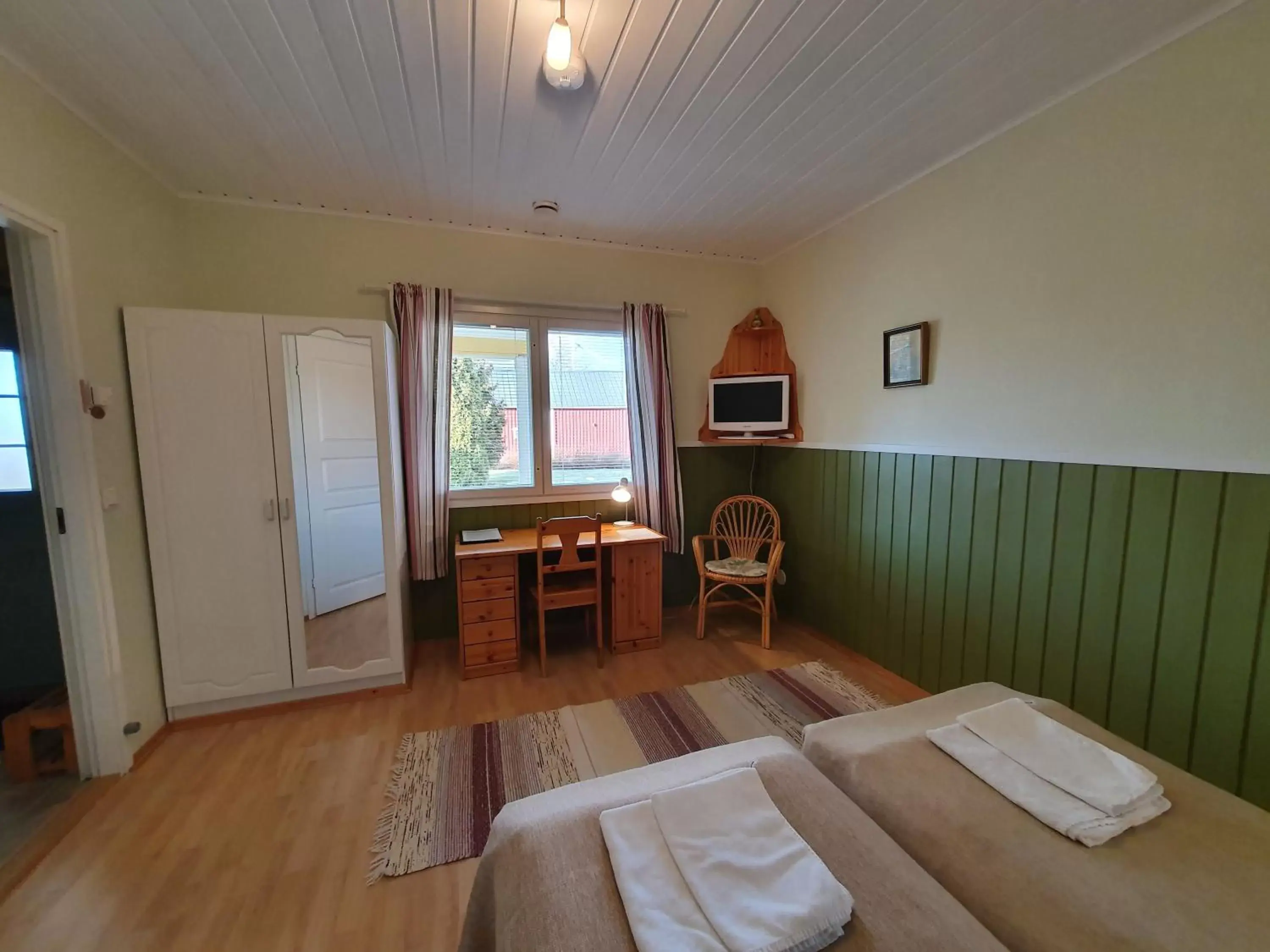 Economy Twin Room - single occupancy in B&B Lomamokkila Economy Twin Room - single occupancy in B&B Lomamokkila