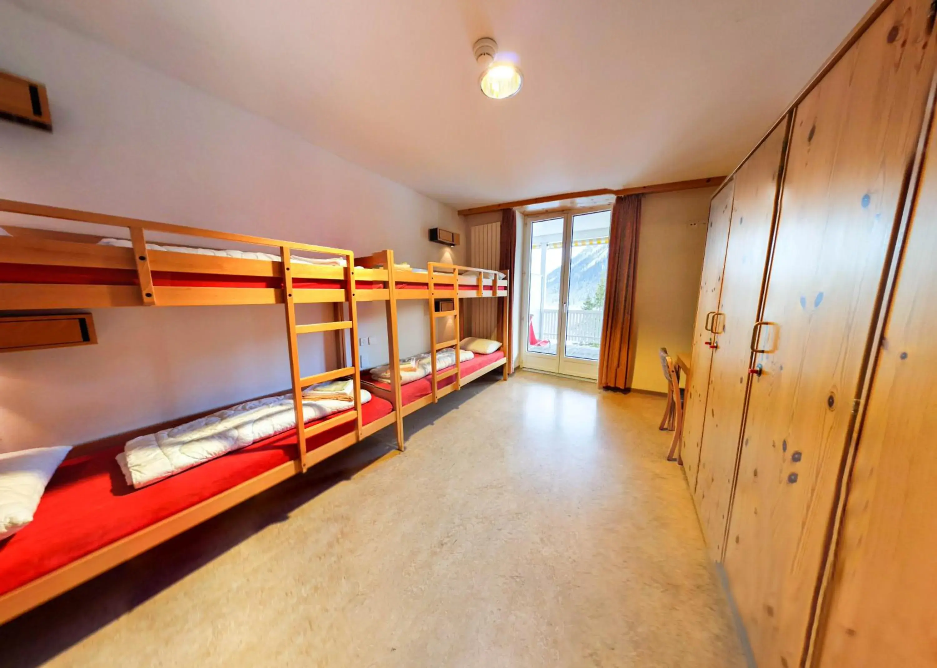 Photo of the whole room, Bunk Bed in Davos Youth Hostel