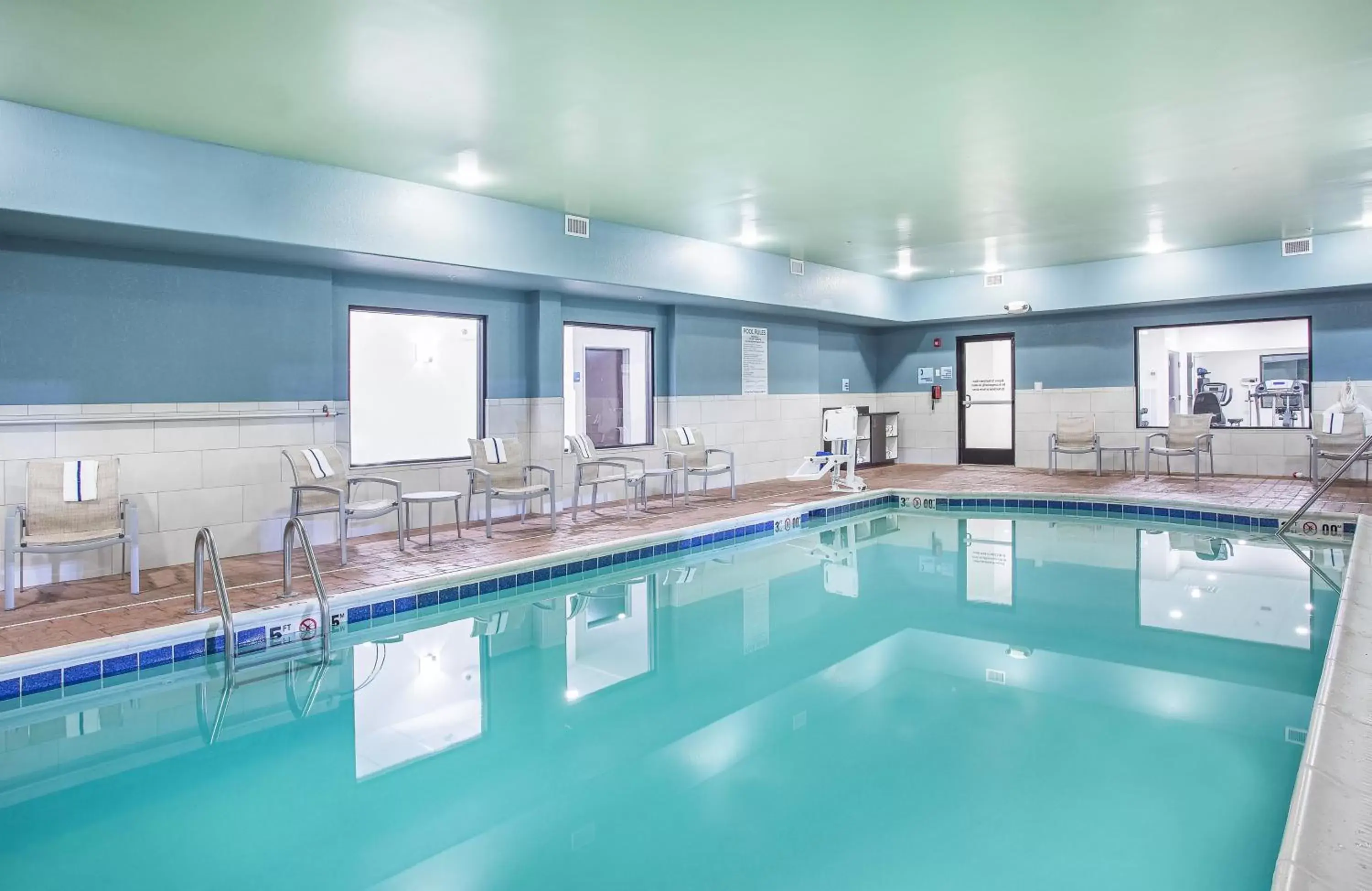 Swimming Pool in Holiday Inn Express Hotel & Suites Glasgow, an IHG Hotel