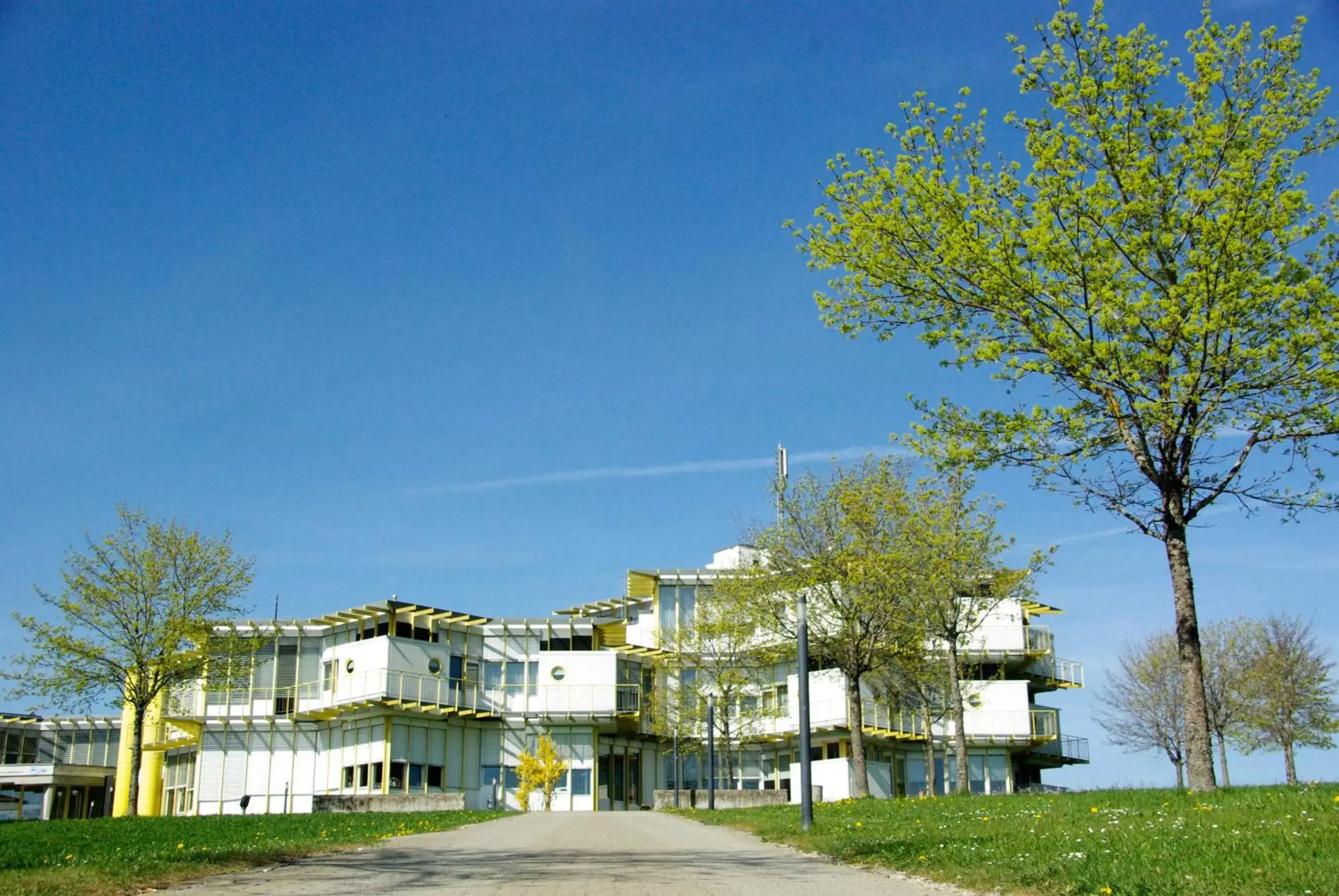 Facade/entrance, Property Building in CIP Tramelan