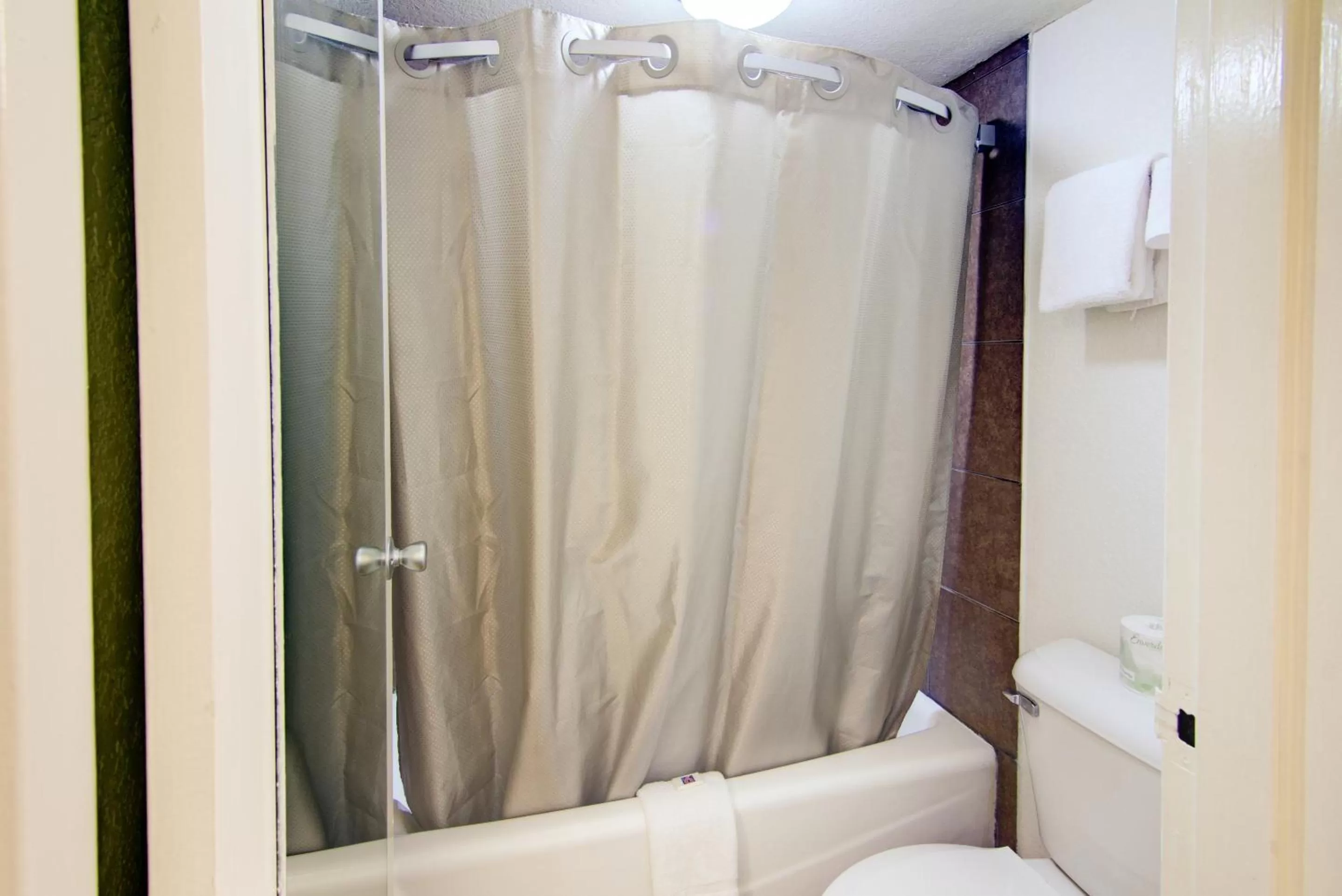 Toilet in Motel 6-Mount Pleasant, TX