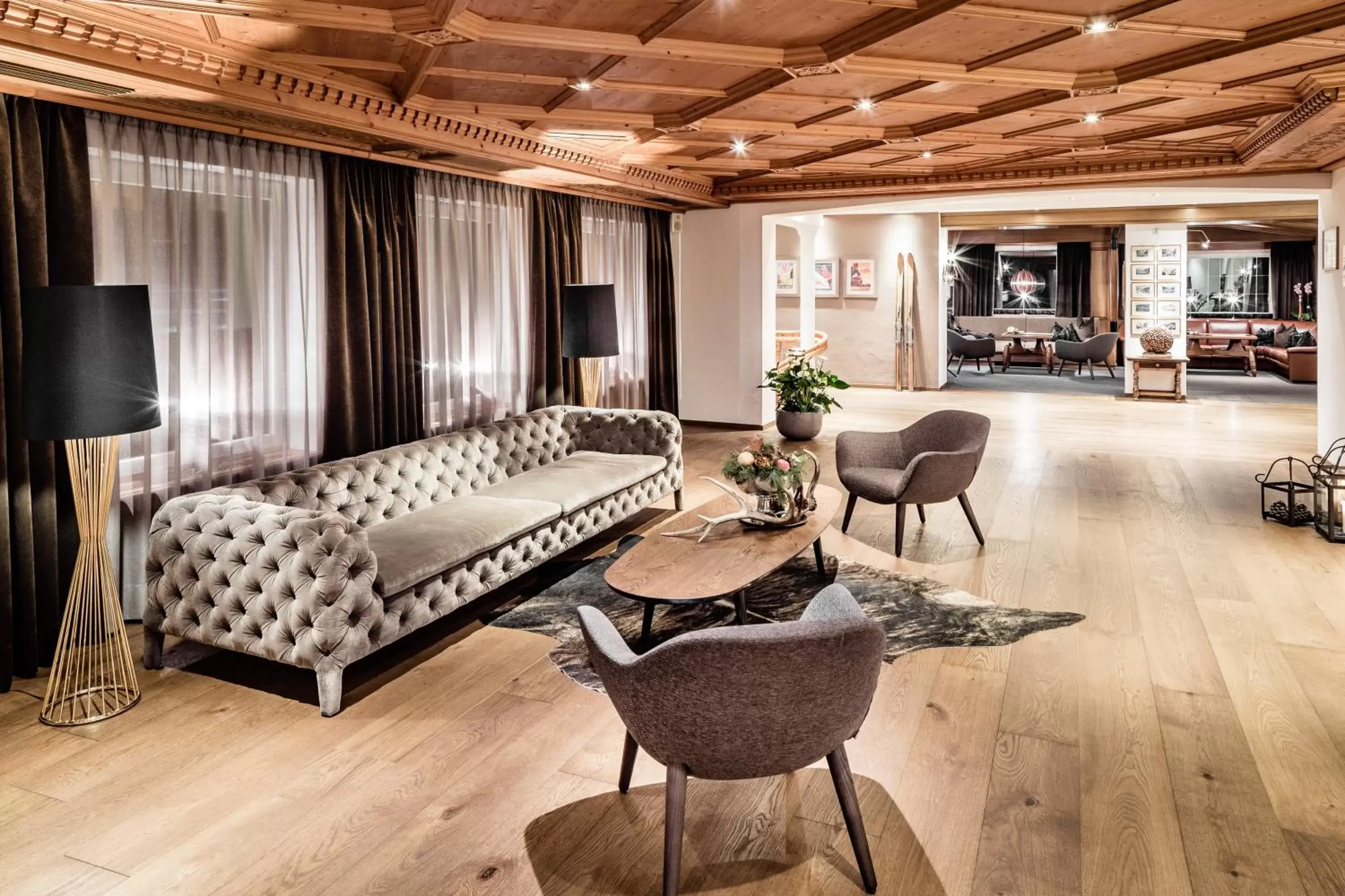 Lobby or reception, Seating Area in Hotel Alpenroyal - The Leading Hotels of the World