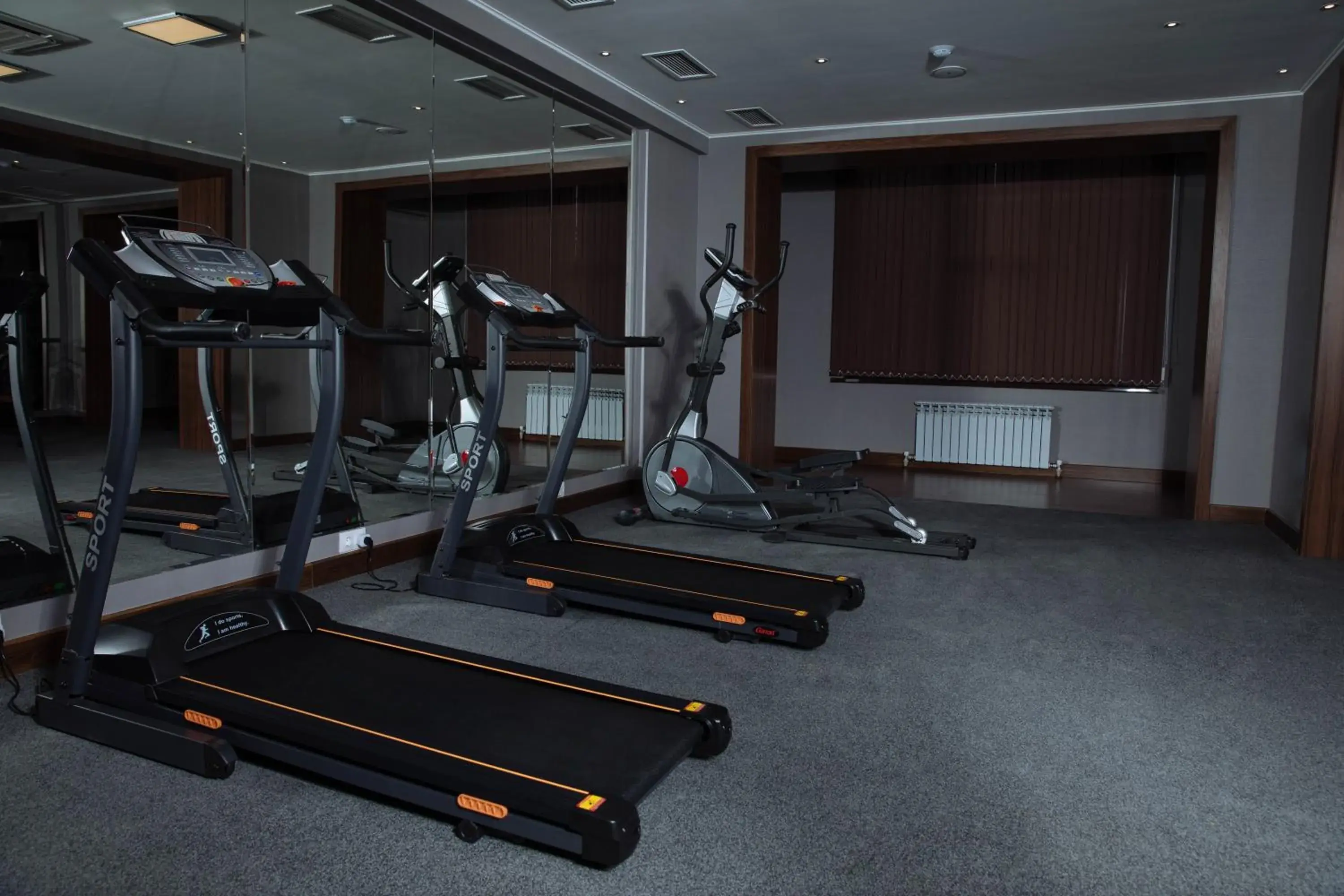 Fitness centre/facilities, Fitness Center/Facilities in Garden Park Inn