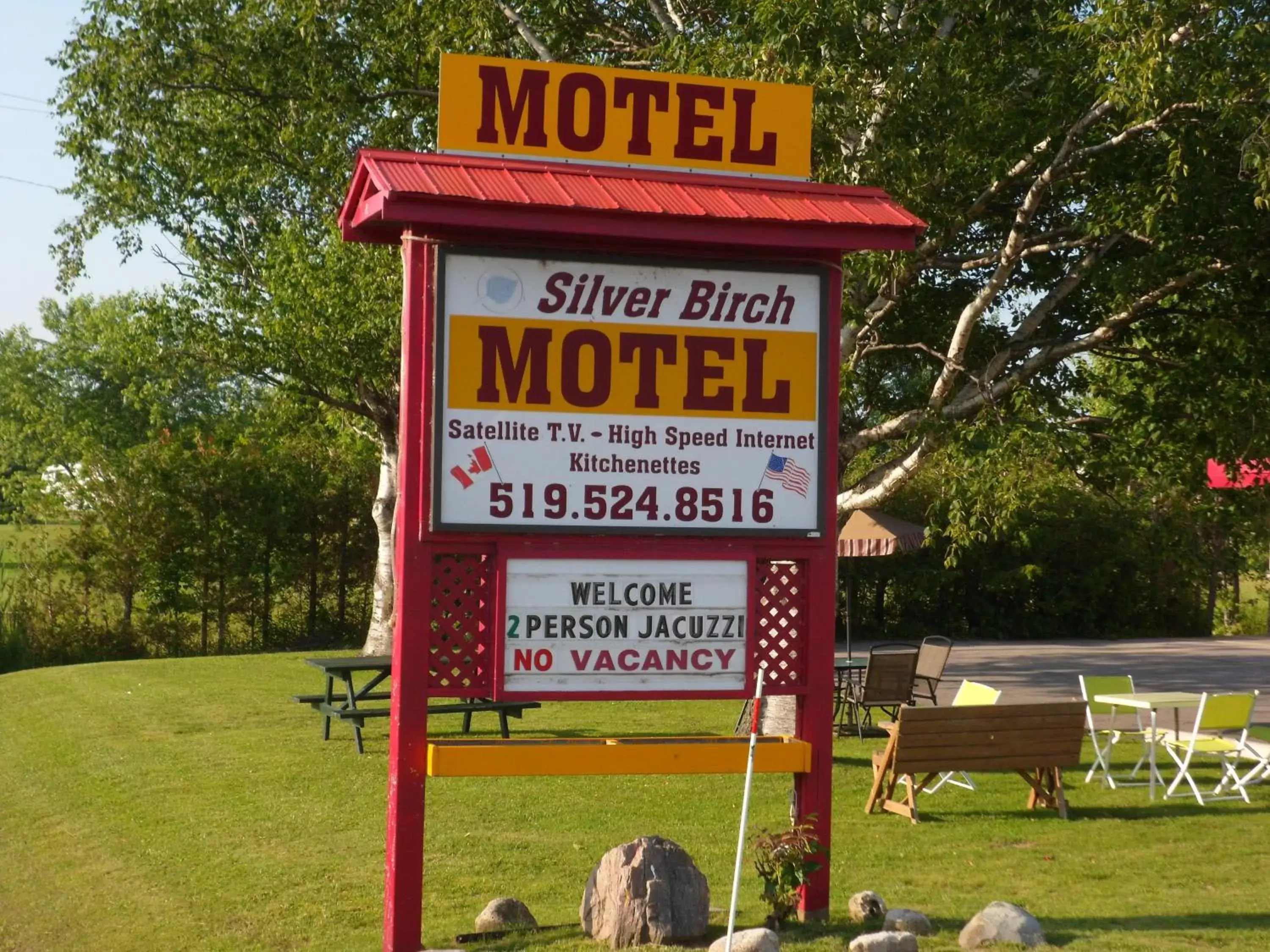 Property logo or sign in The Silver Birch Motel