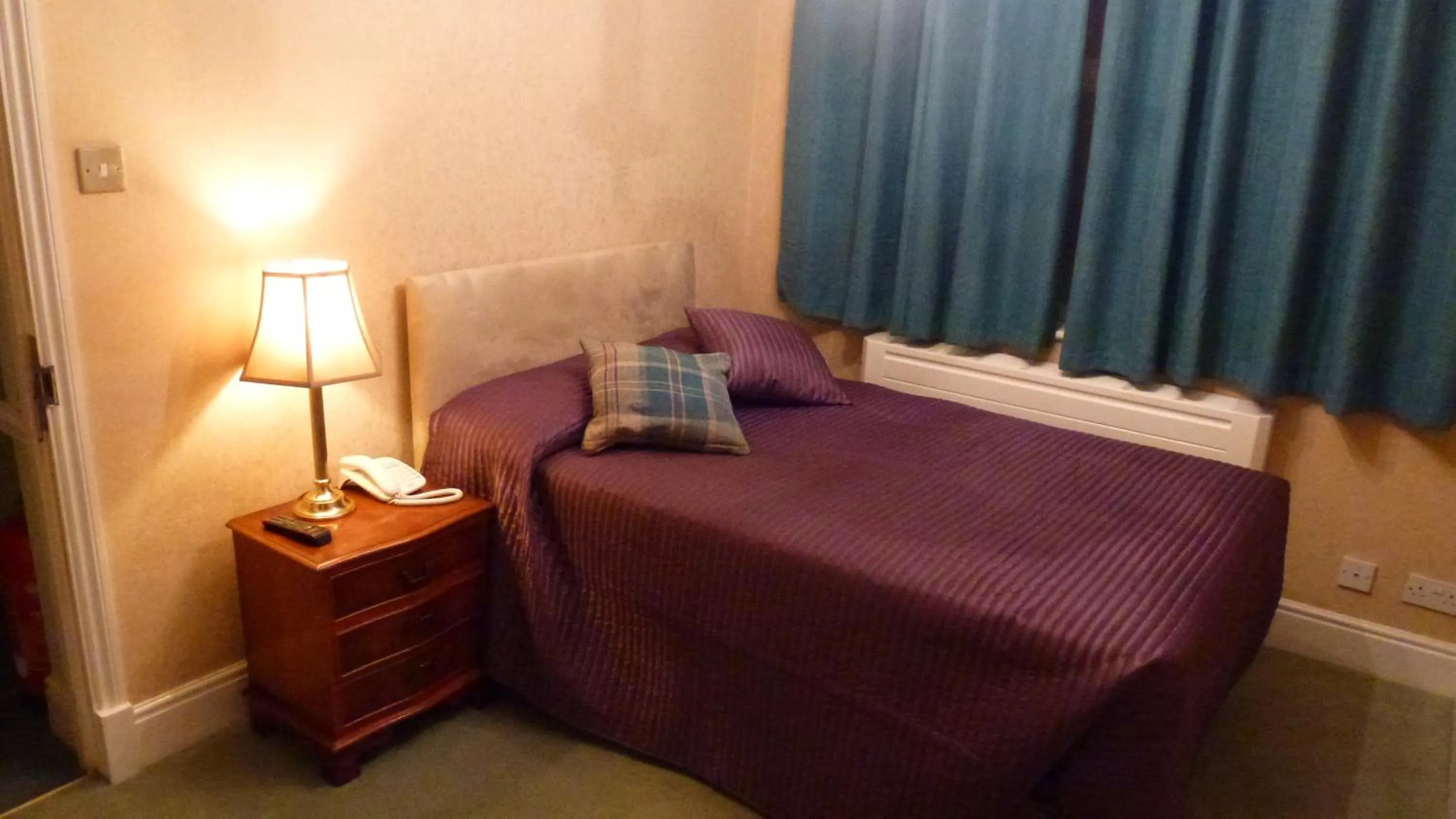 Bed in Beech House Hotel