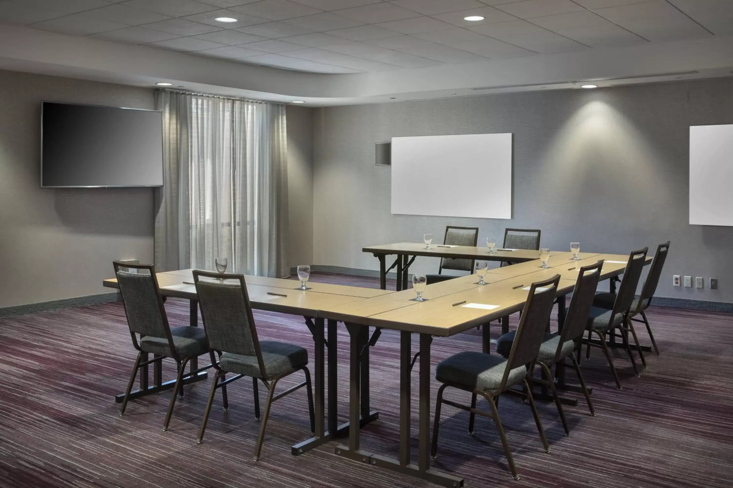 Meeting/conference room in Courtyard Fort Meade BWI Business District