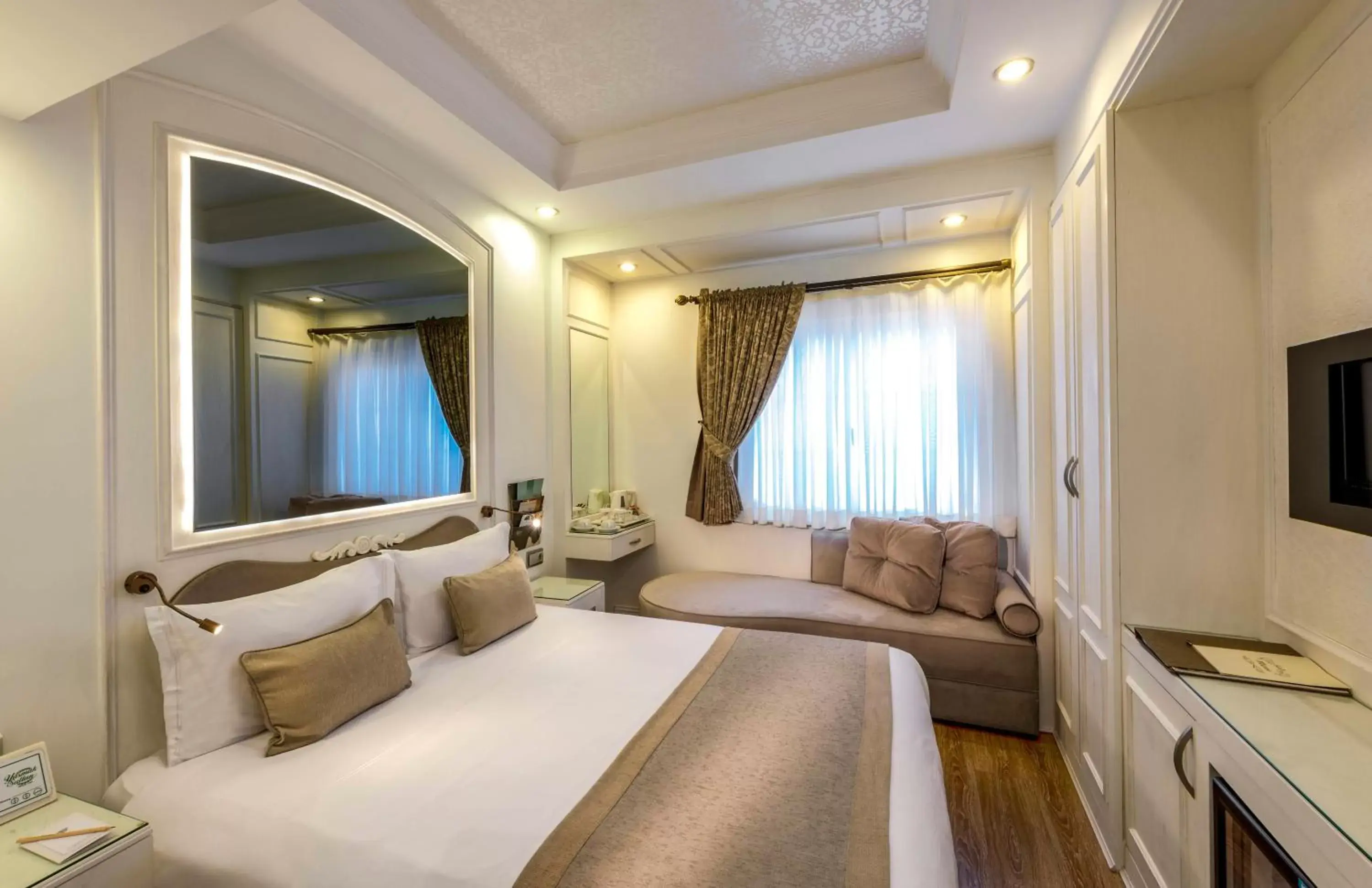 City view, Bed in Hotel Yasmak Sultan