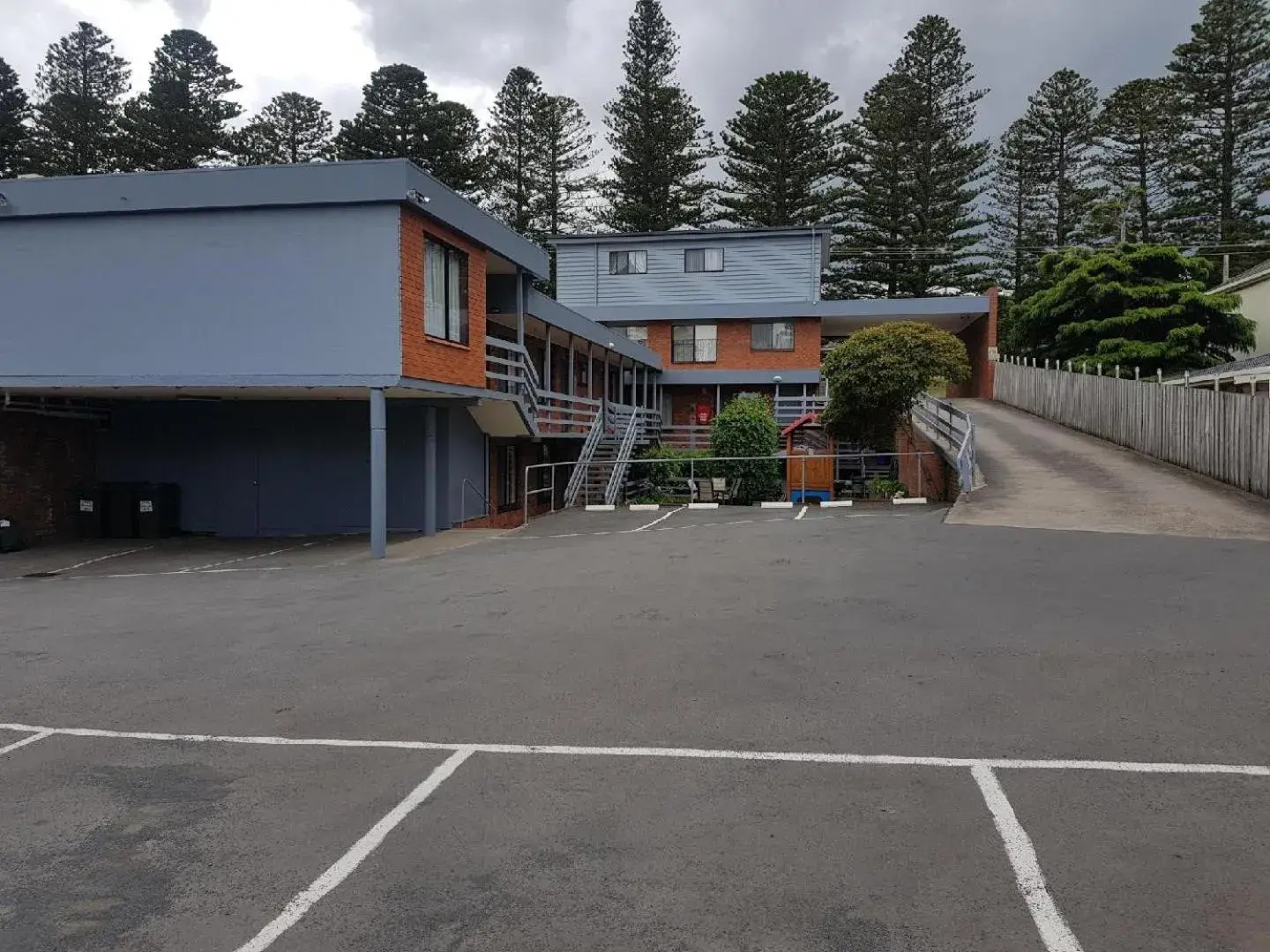 Property Building in Mahogany Motel