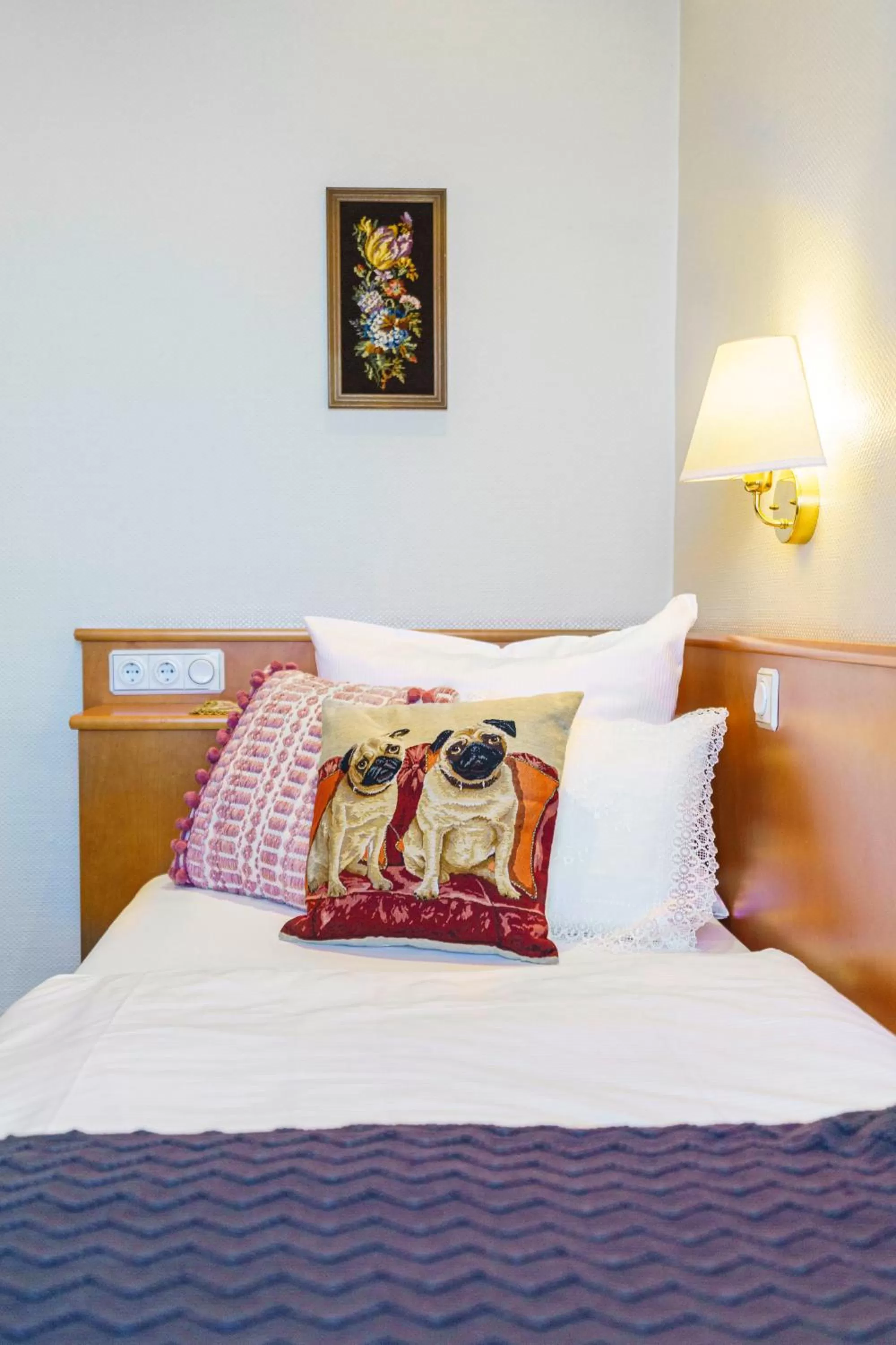 Bedroom, Bed in Tante ALMA's Hotel Lasthaus am Ring
