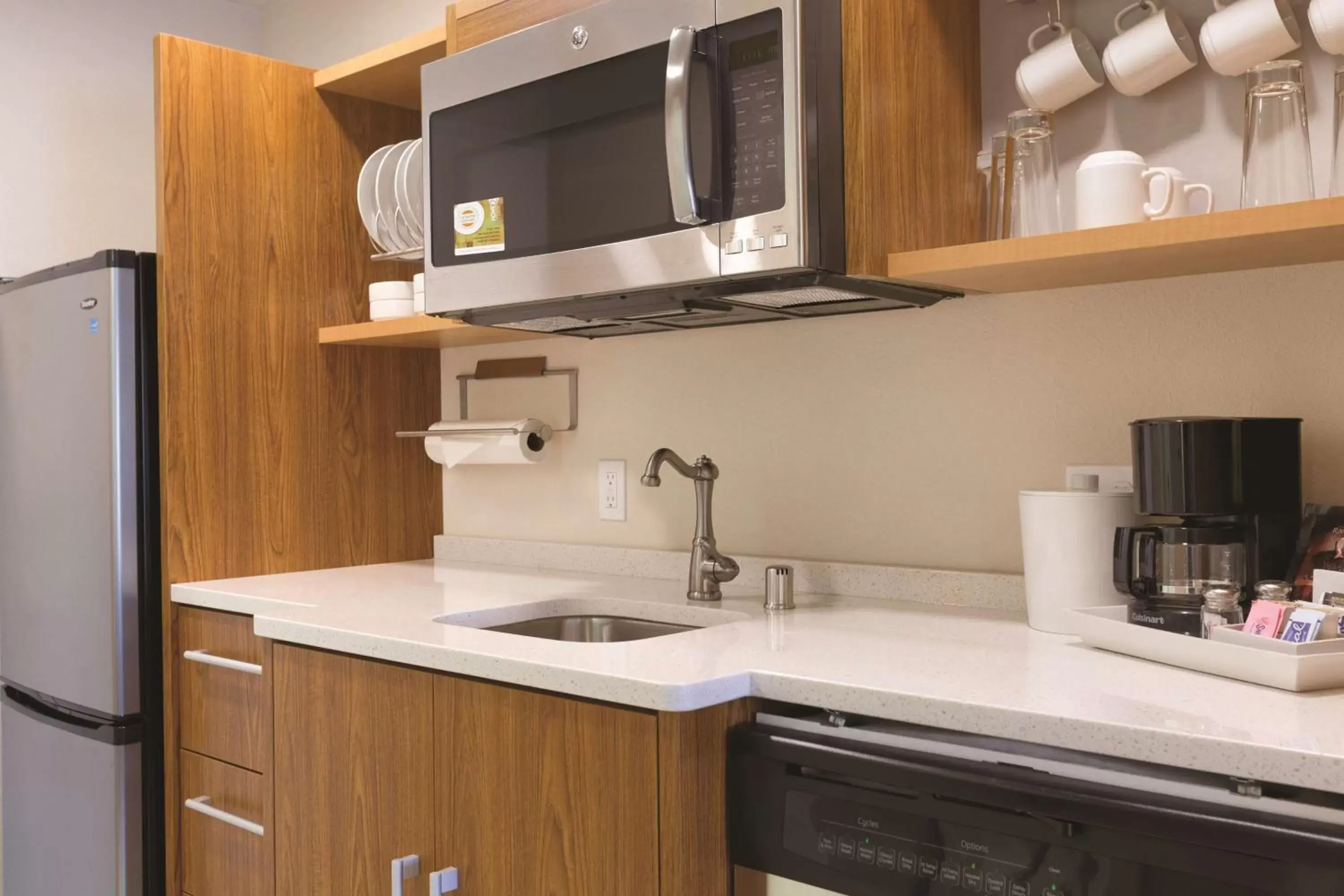 Kitchen or kitchenette, Kitchen/Kitchenette in Home2 Suites by Hilton Bellingham