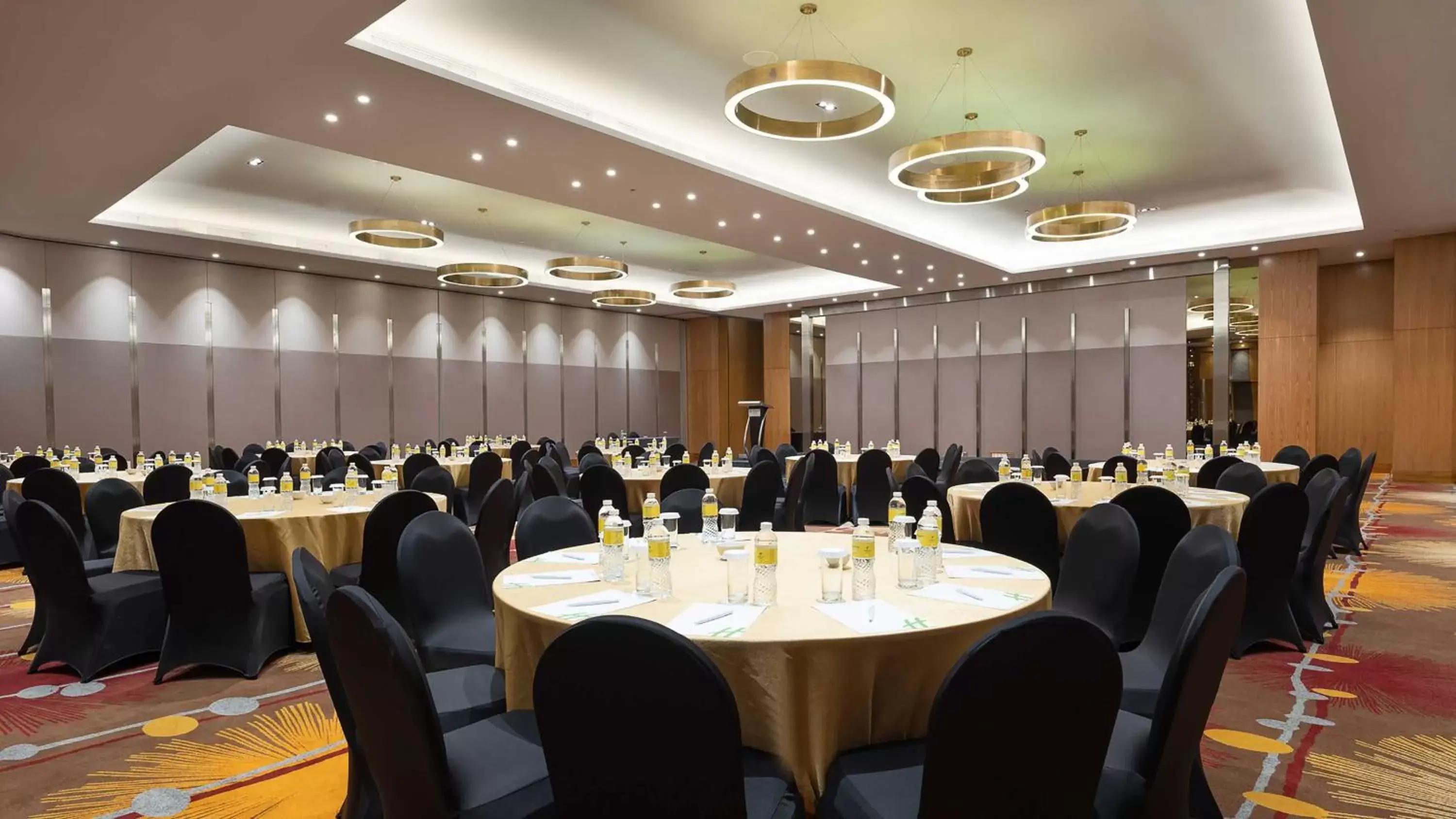 Banquet/Function facilities, Banquet Facilities in Holiday Inn & Suites Jakarta Gajah Mada, an IHG Hotel