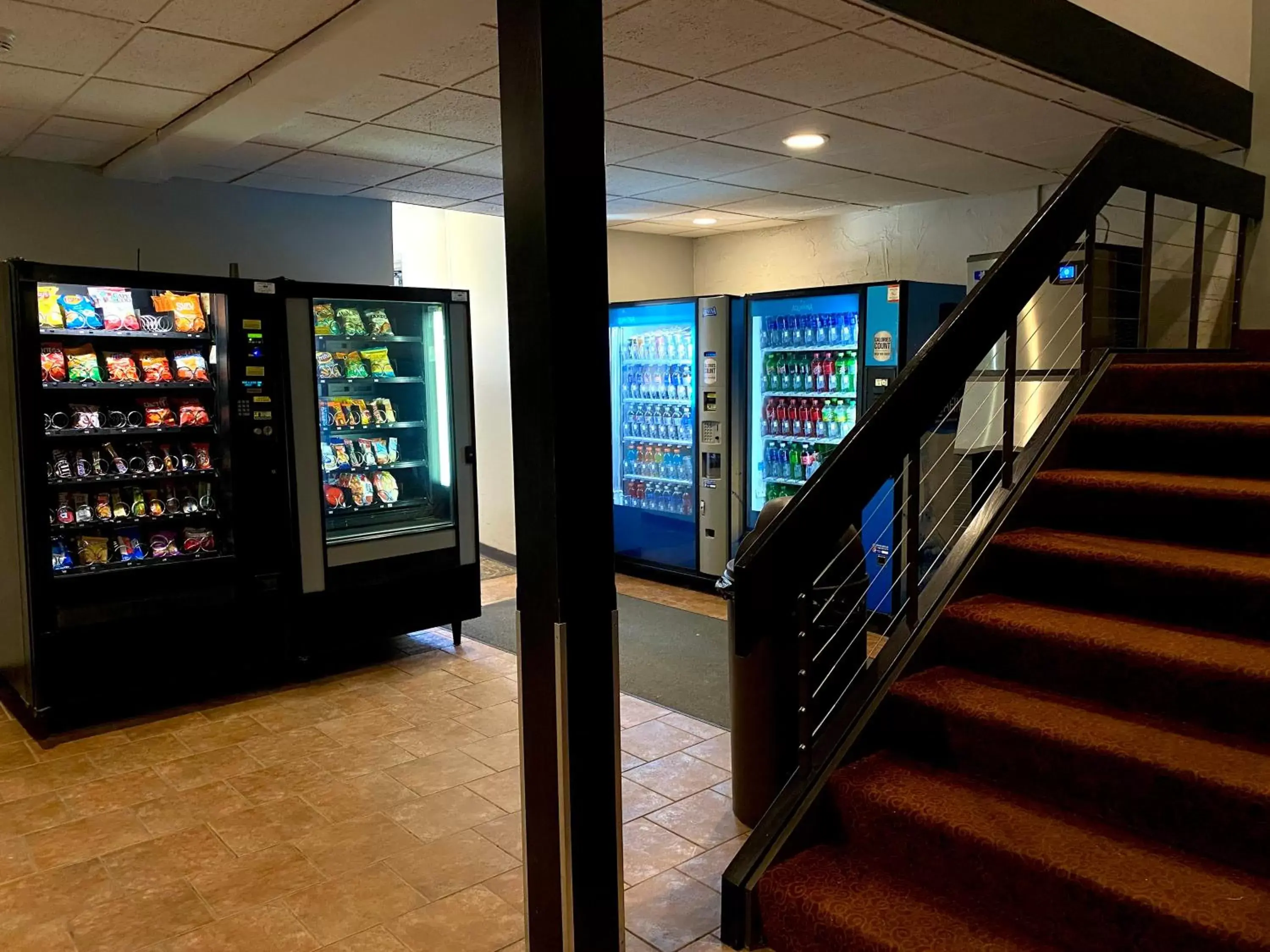 vending machine in Bangor Suites Airport Hotel