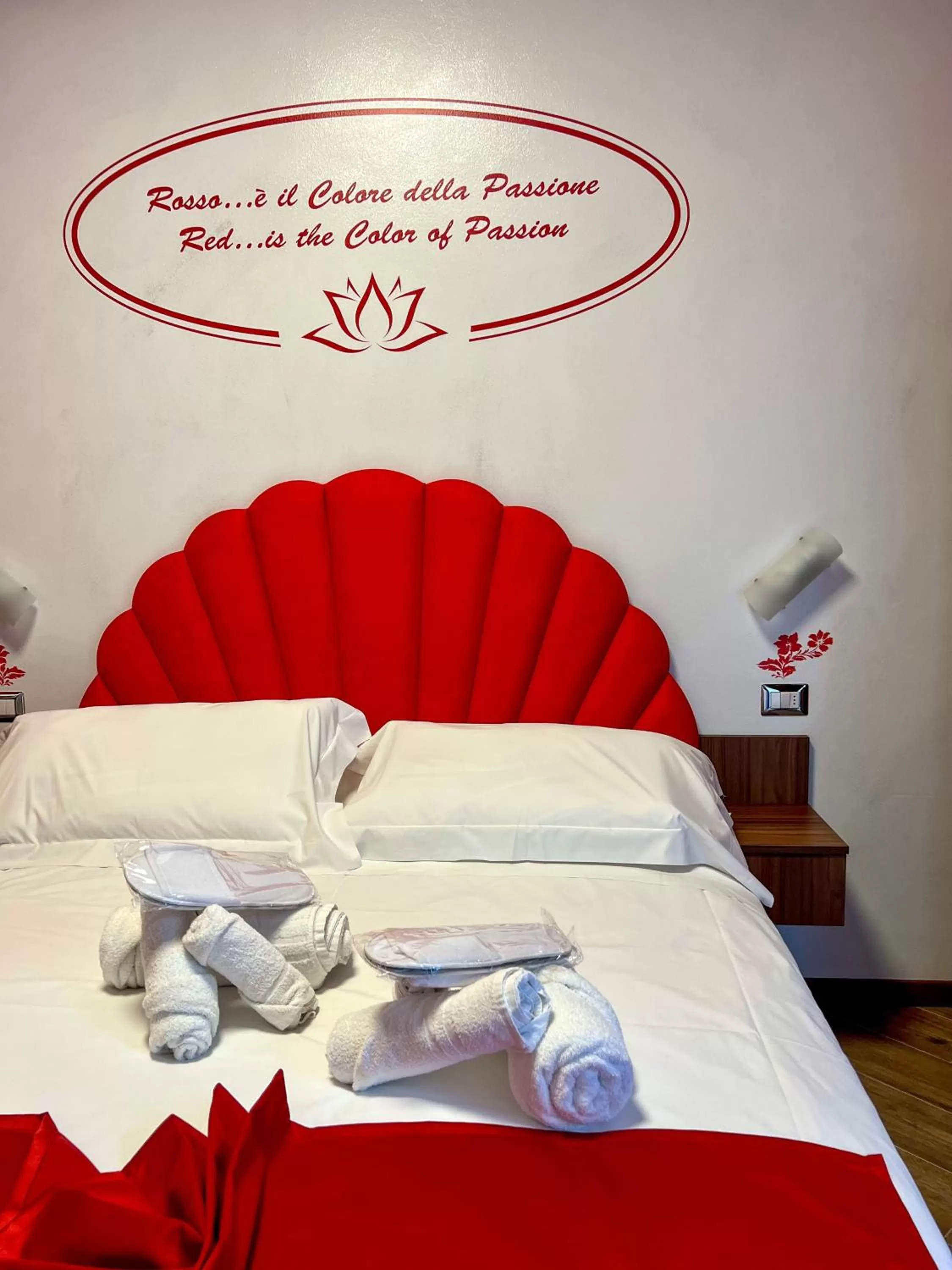 Bedroom, Bed in Rainbow Hotel Depandance Joli