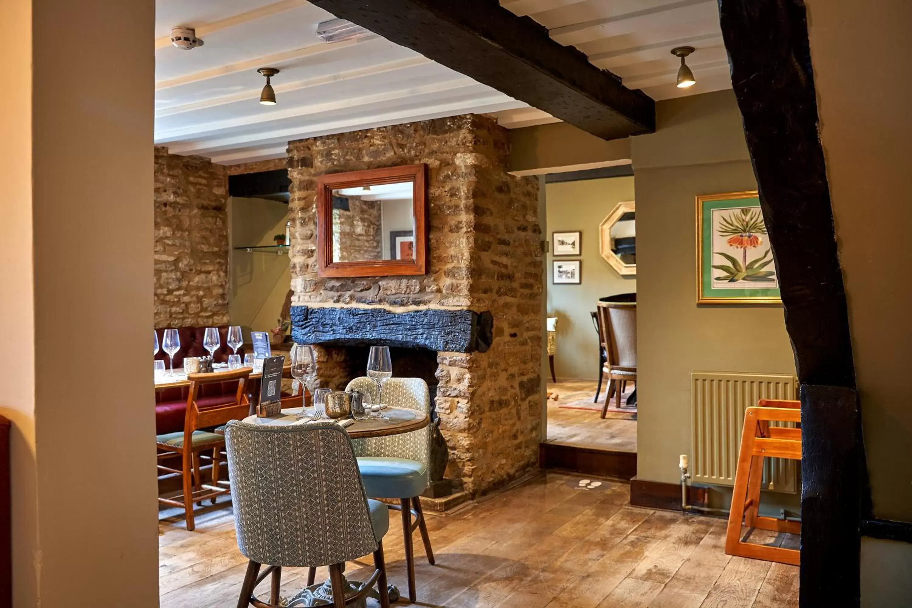 Restaurant/places to eat in The Horse And Groom Inn