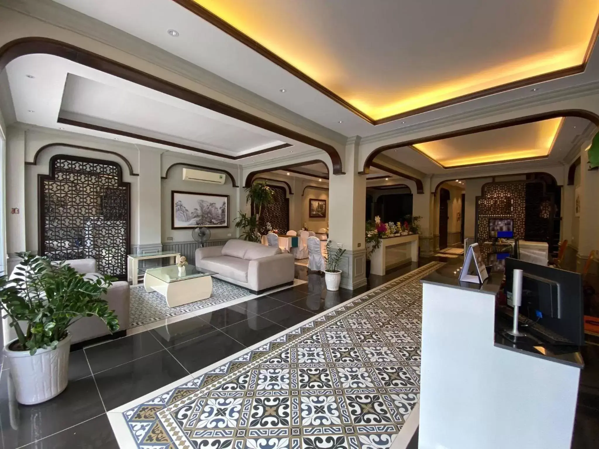 Property building, Lobby/Reception in Bonne Nuit Hotel & Spa Hanoi