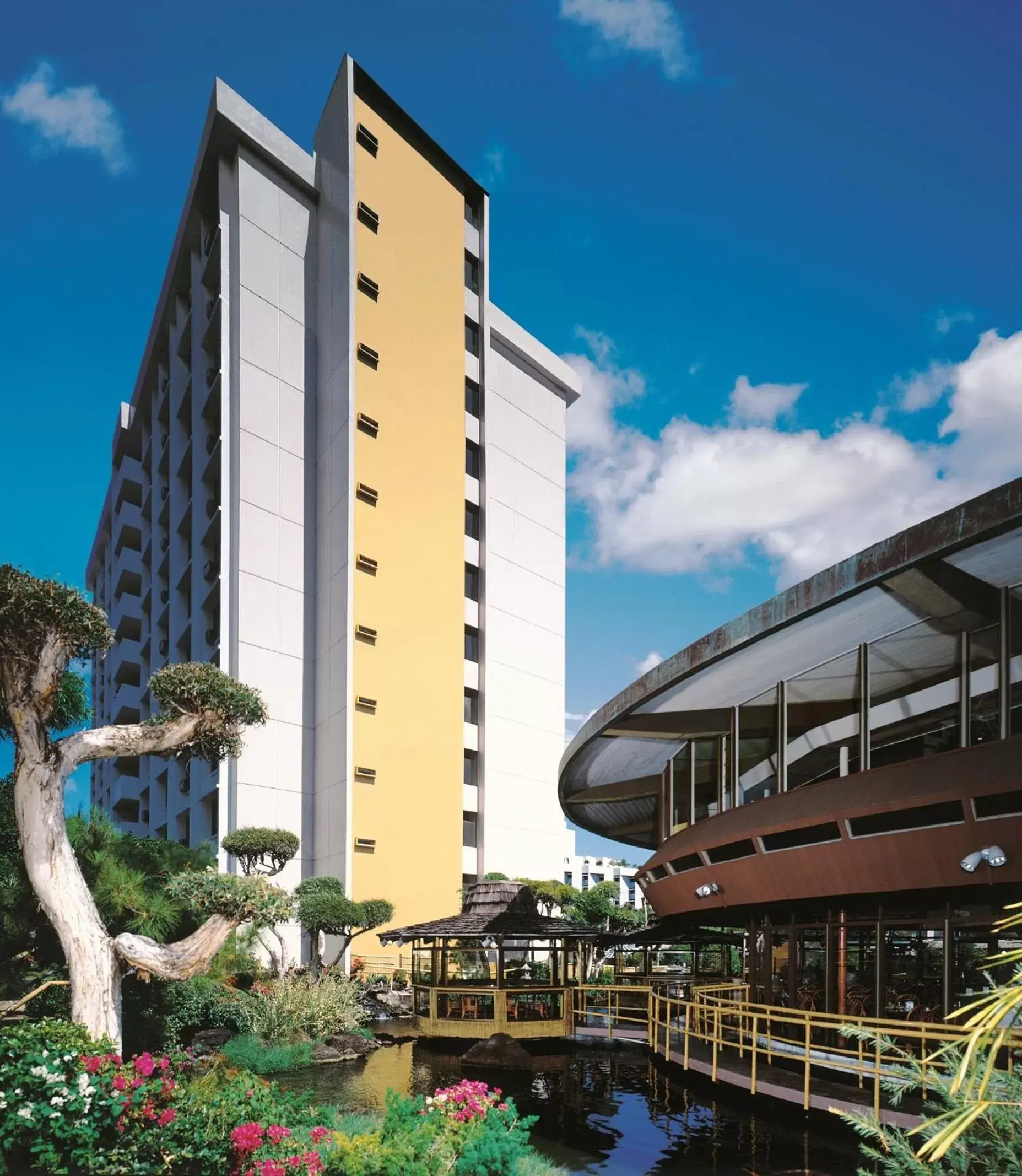 Facade/entrance in Pagoda Hotel Facade/entrance in Pagoda Hotel
