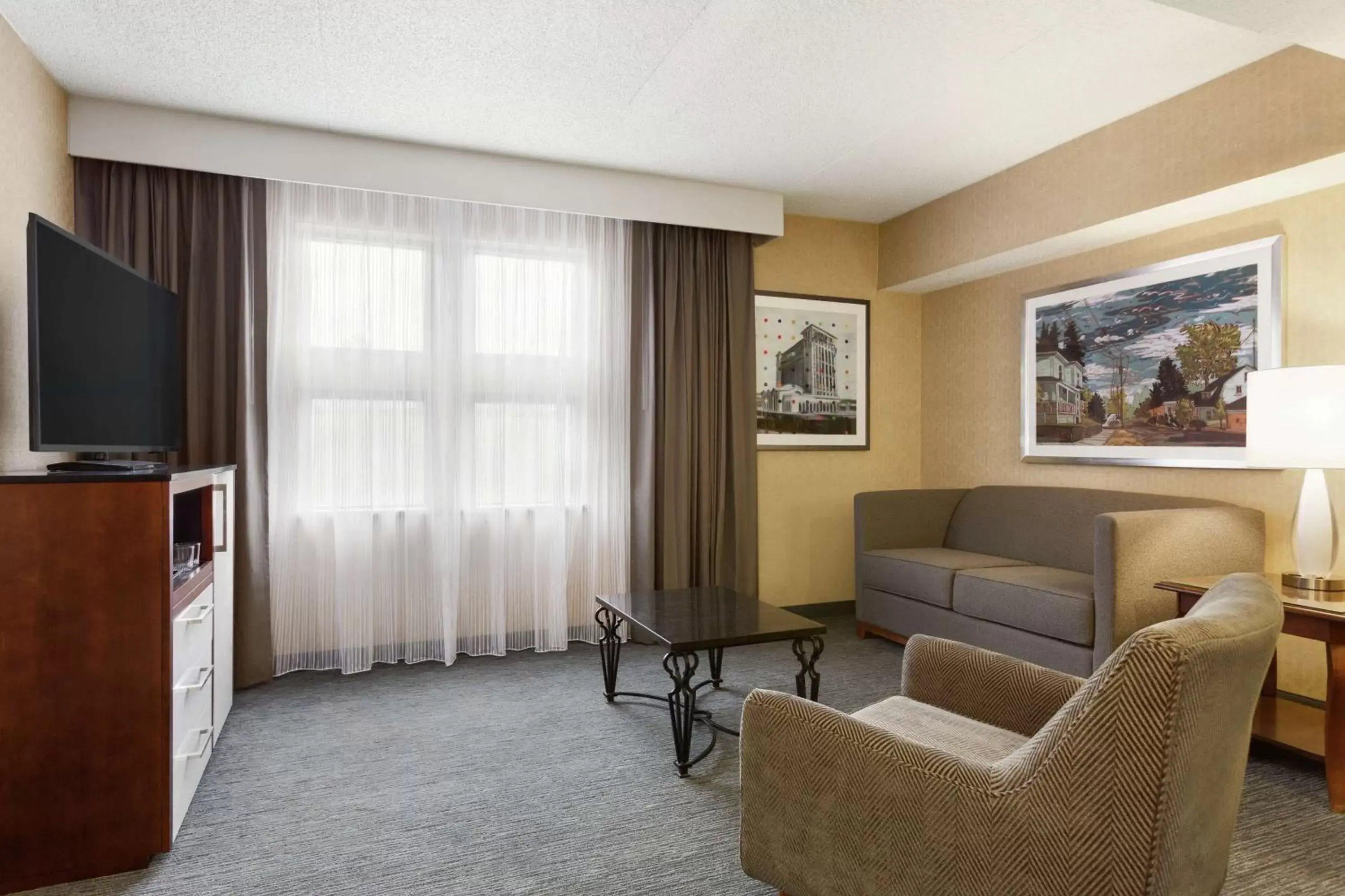 Bedroom, Seating Area in DoubleTree by Hilton Hotel Detroit - Novi