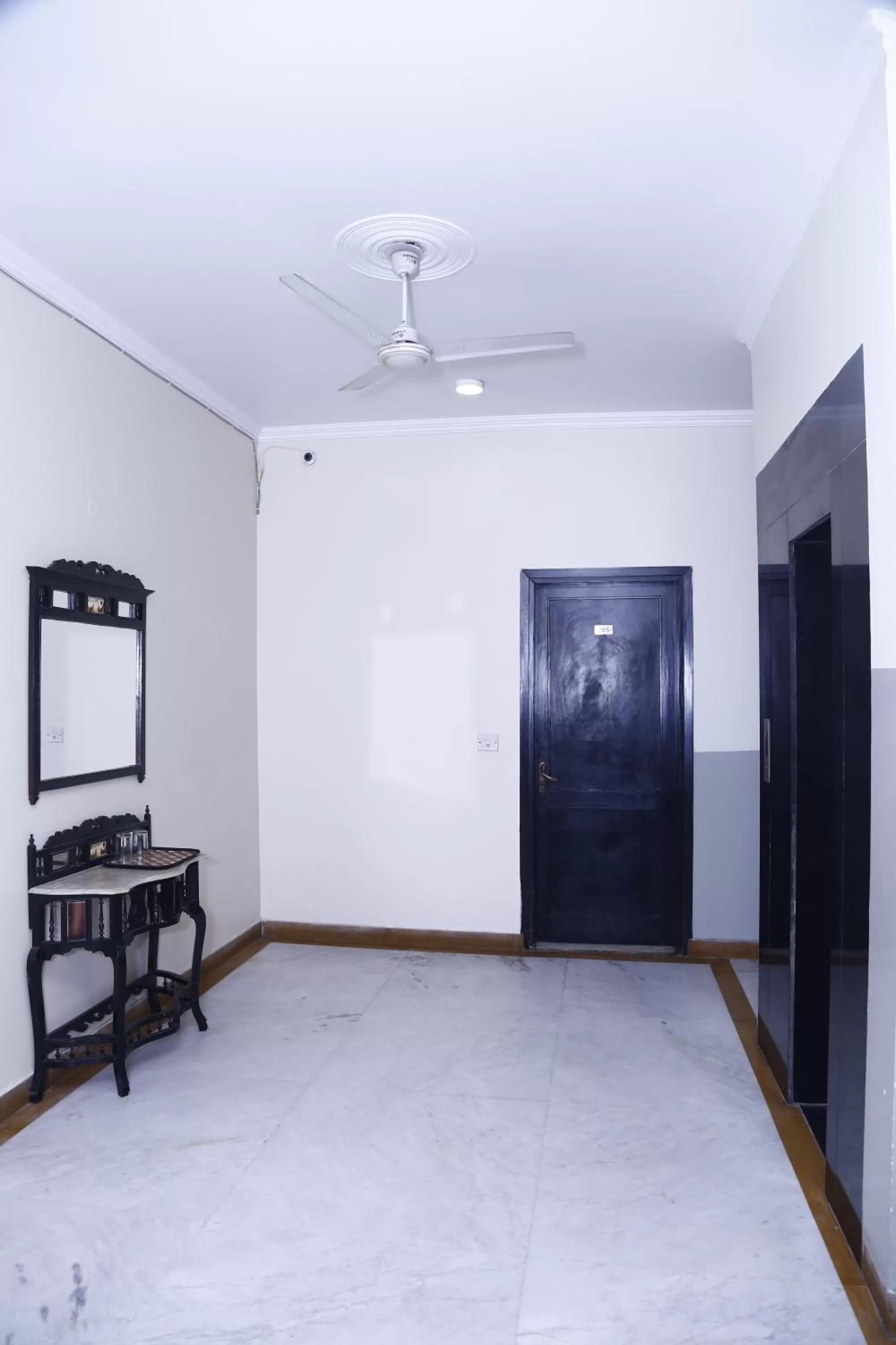 Floor plan, TV/Entertainment Center in Hotel City Centre Inn - Nizamuddin Railway Station