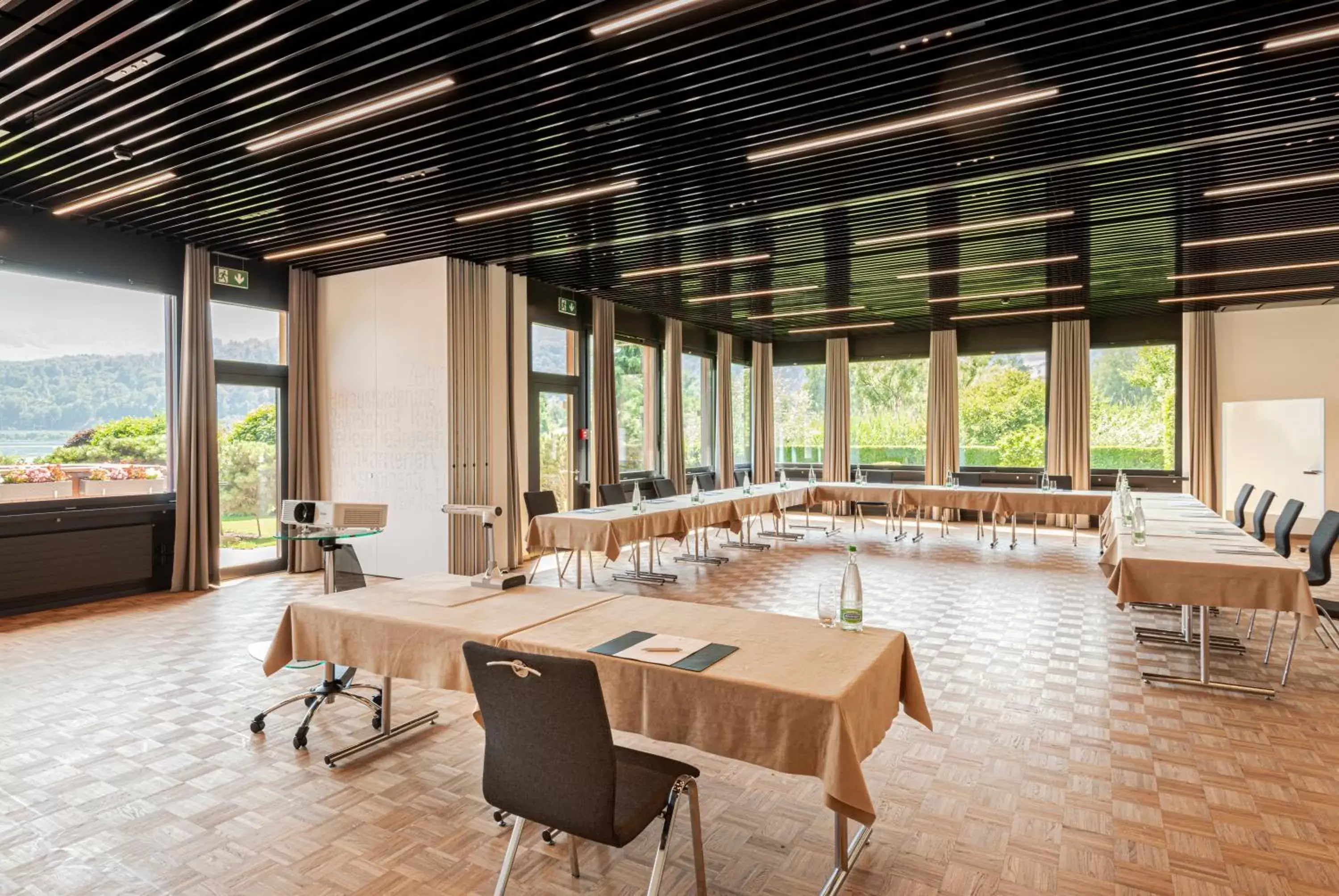 Meeting/conference room, Restaurant/Places to Eat in Seehotel Sternen