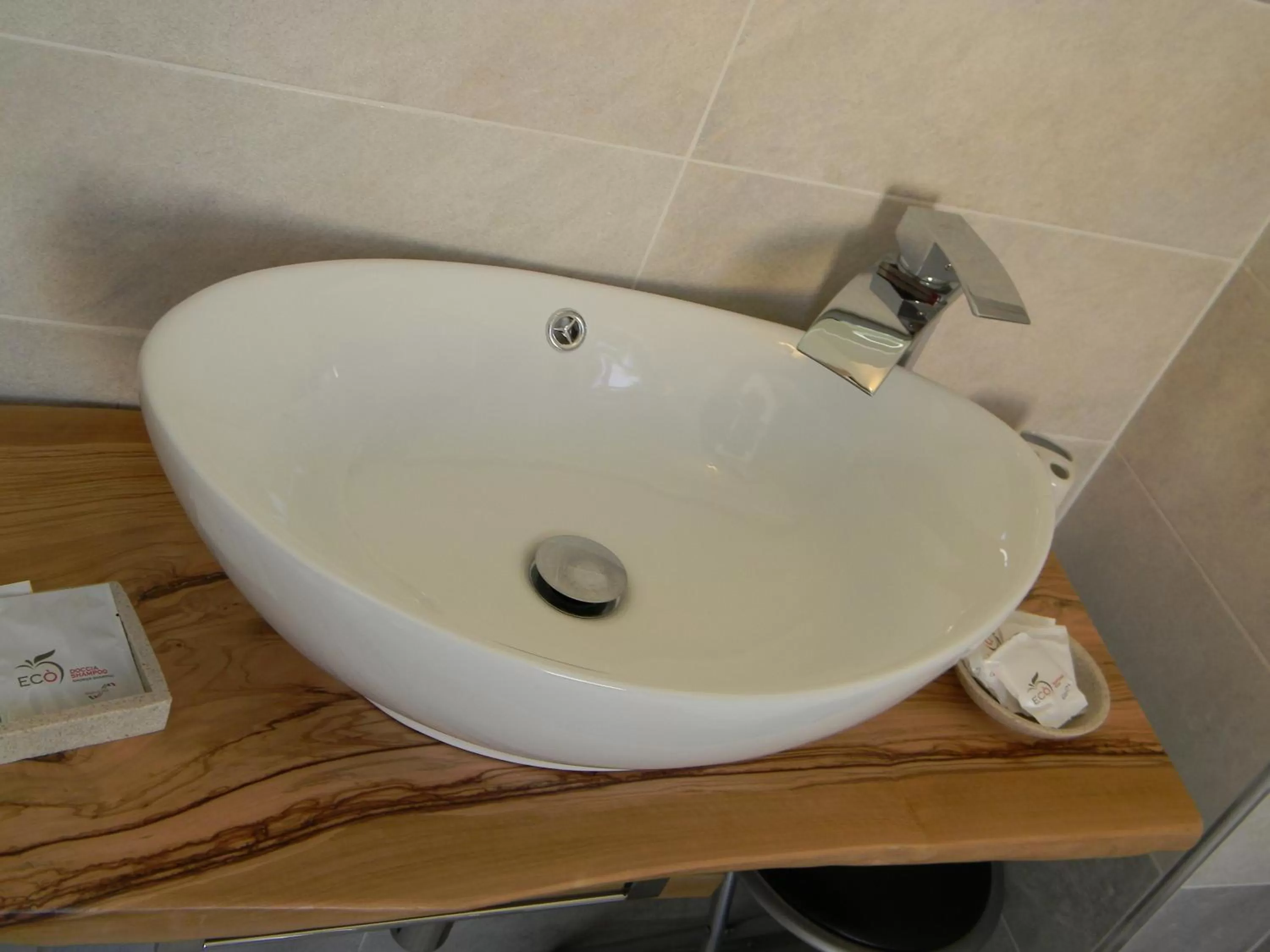 Bathroom in Tropeacentro