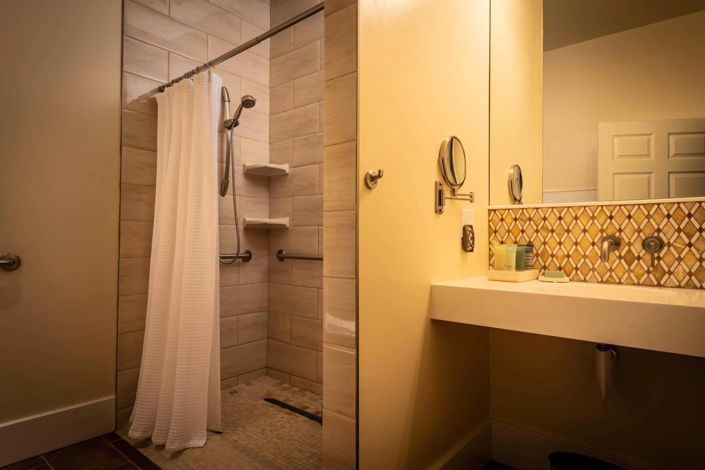 Bathroom in Hotel Broad Ripple