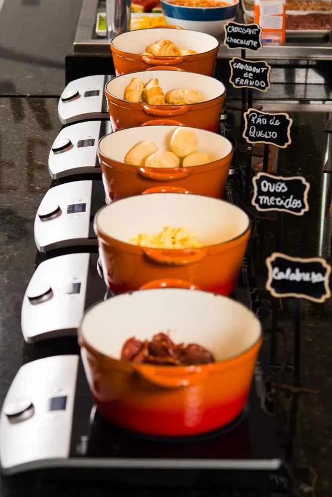 Food and drinks in Hotel Campo Largo Express