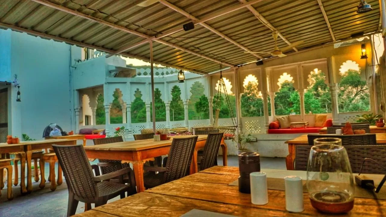 Restaurant/Places to Eat in Hotel Bundi House
