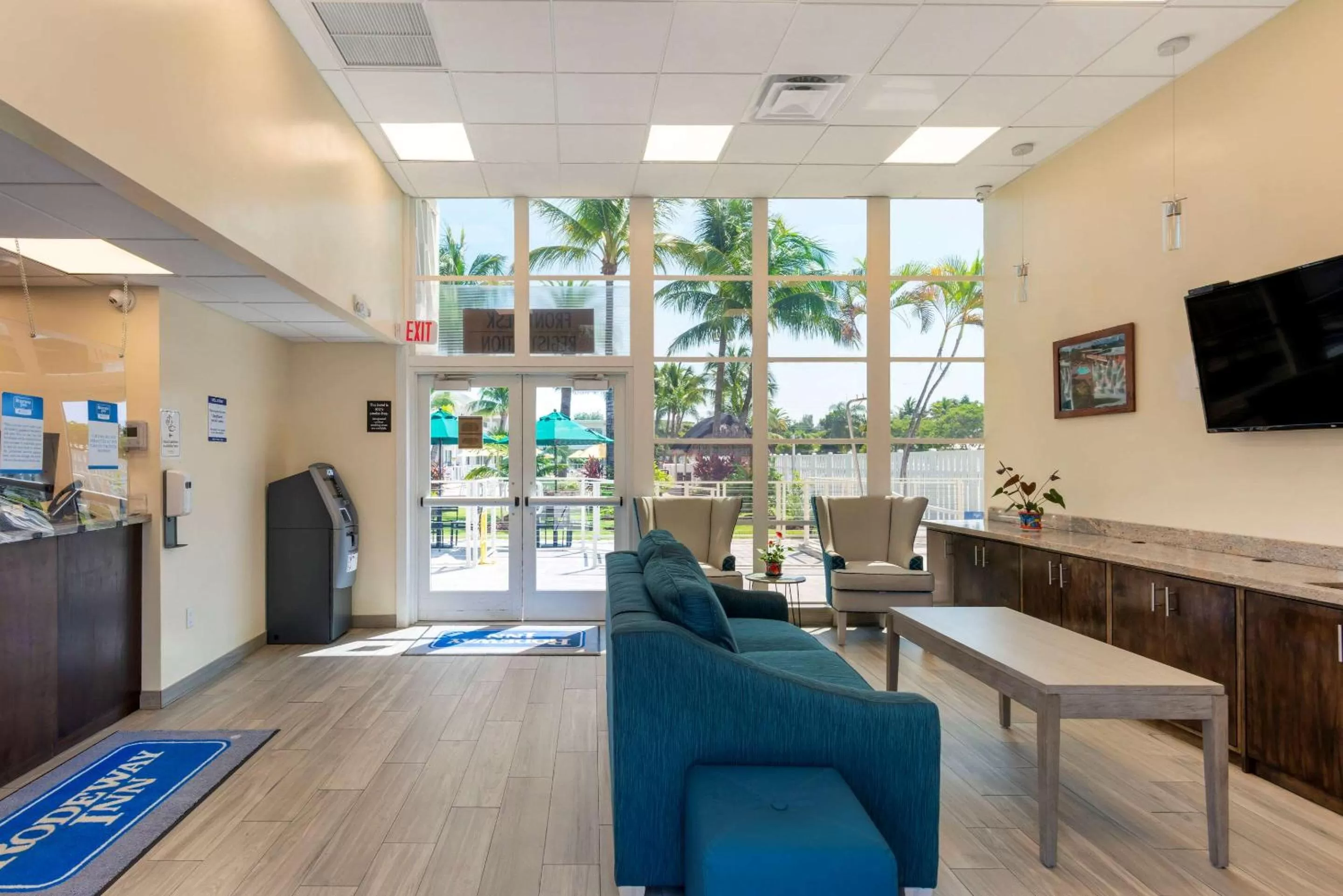 Lobby or reception in Downtown Hollywood Gardens Inn & Suites