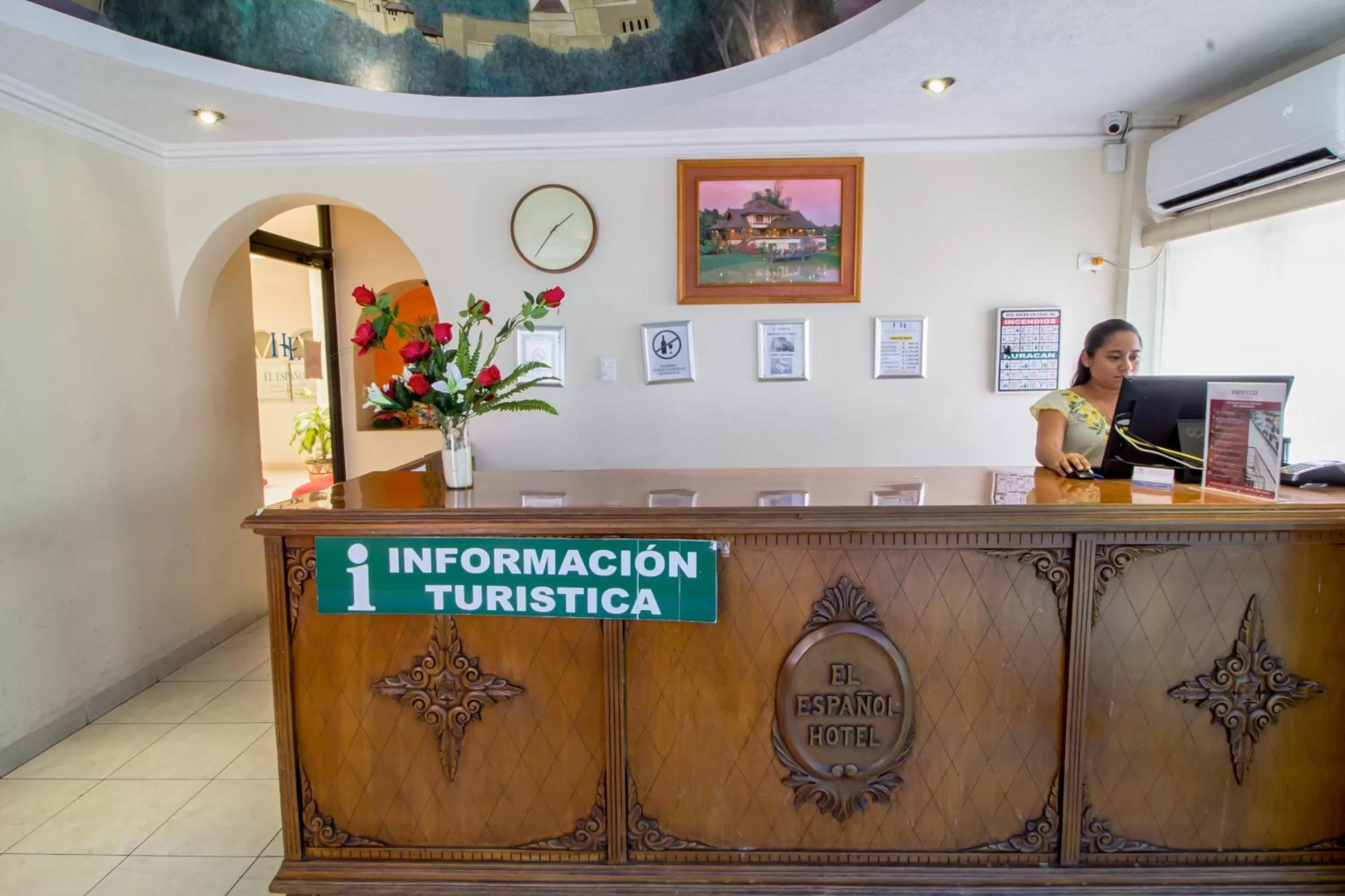 Lobby or reception in Hotel El Español Centro Historico