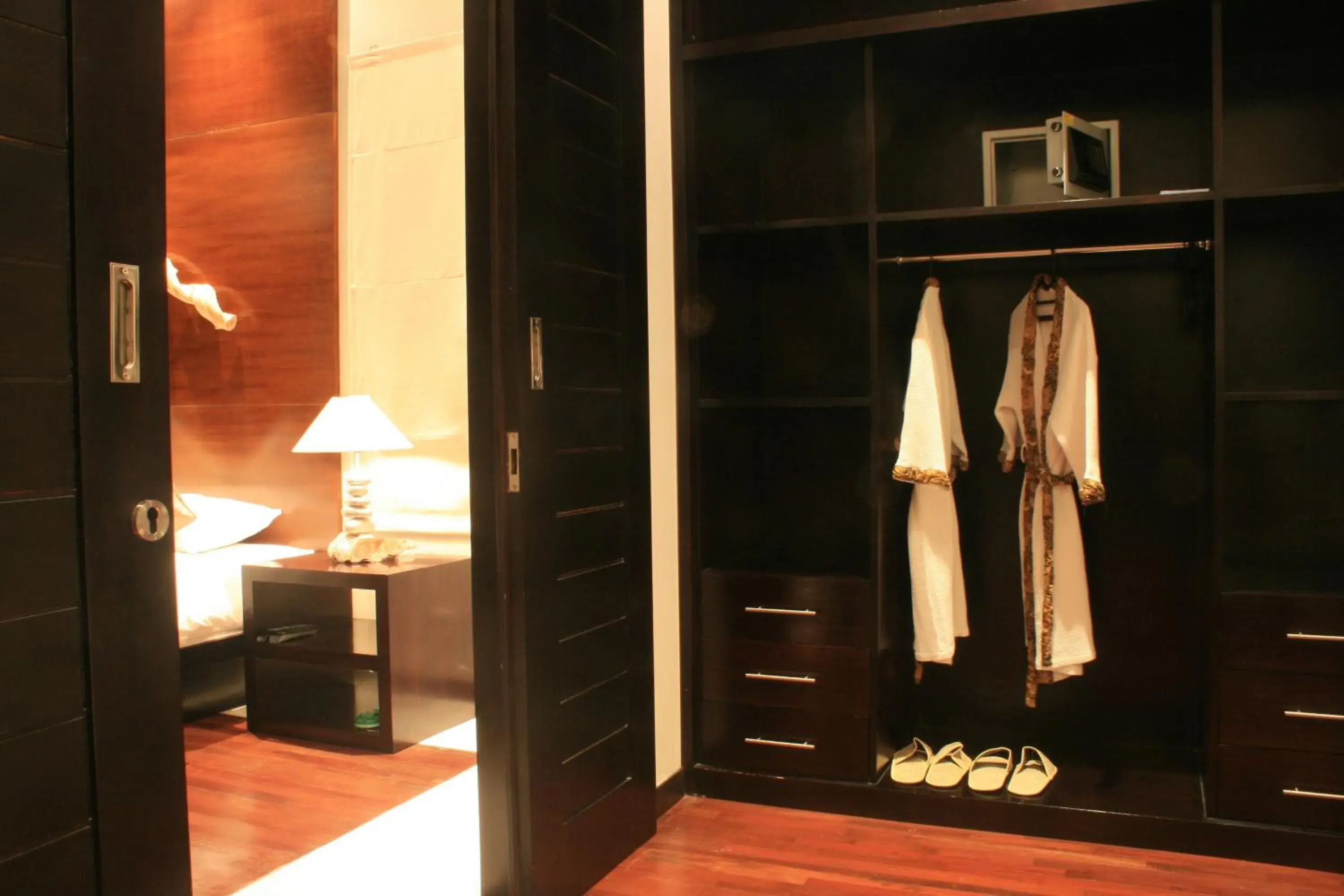 Bedroom, Bathroom in Katala Suites and Villas