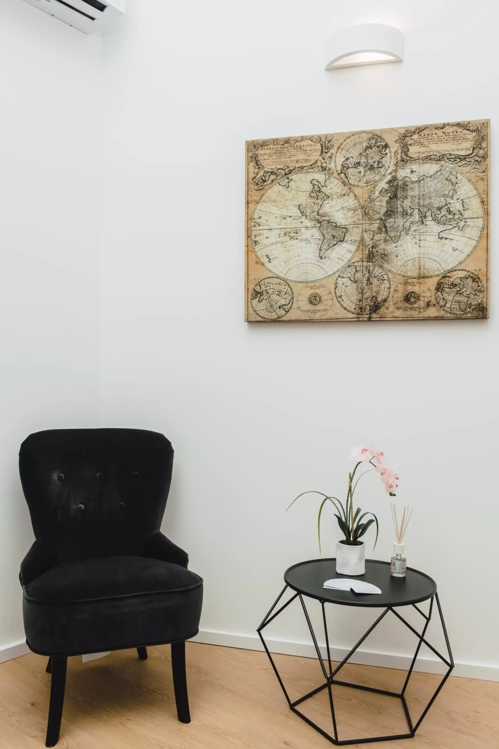 Decorative detail, Seating Area in Elysium B&B