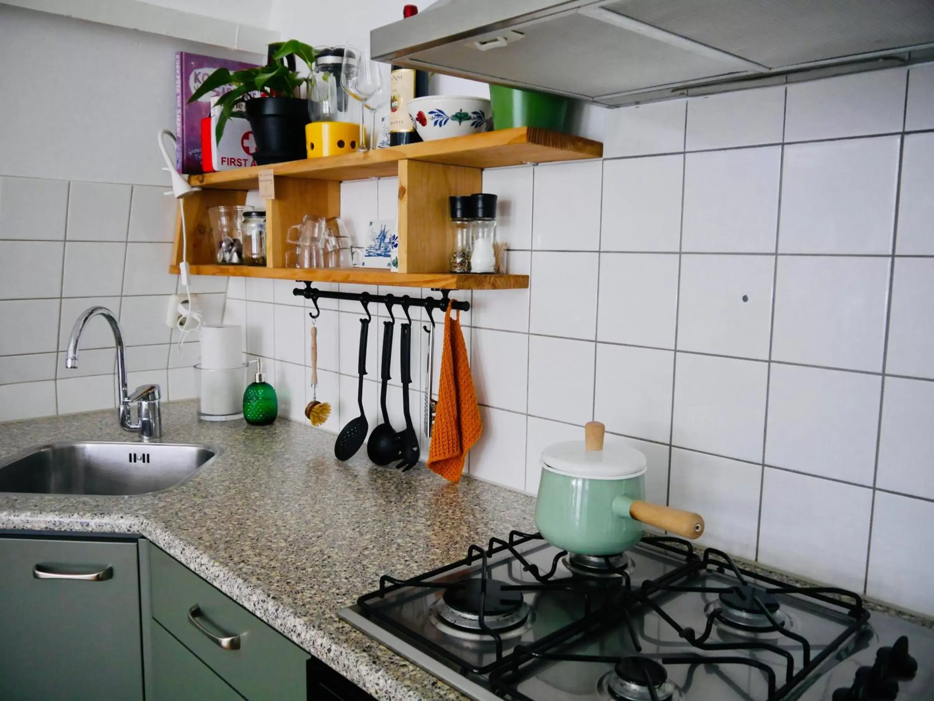 Kitchen or kitchenette, Kitchen/Kitchenette in Groenlokaal