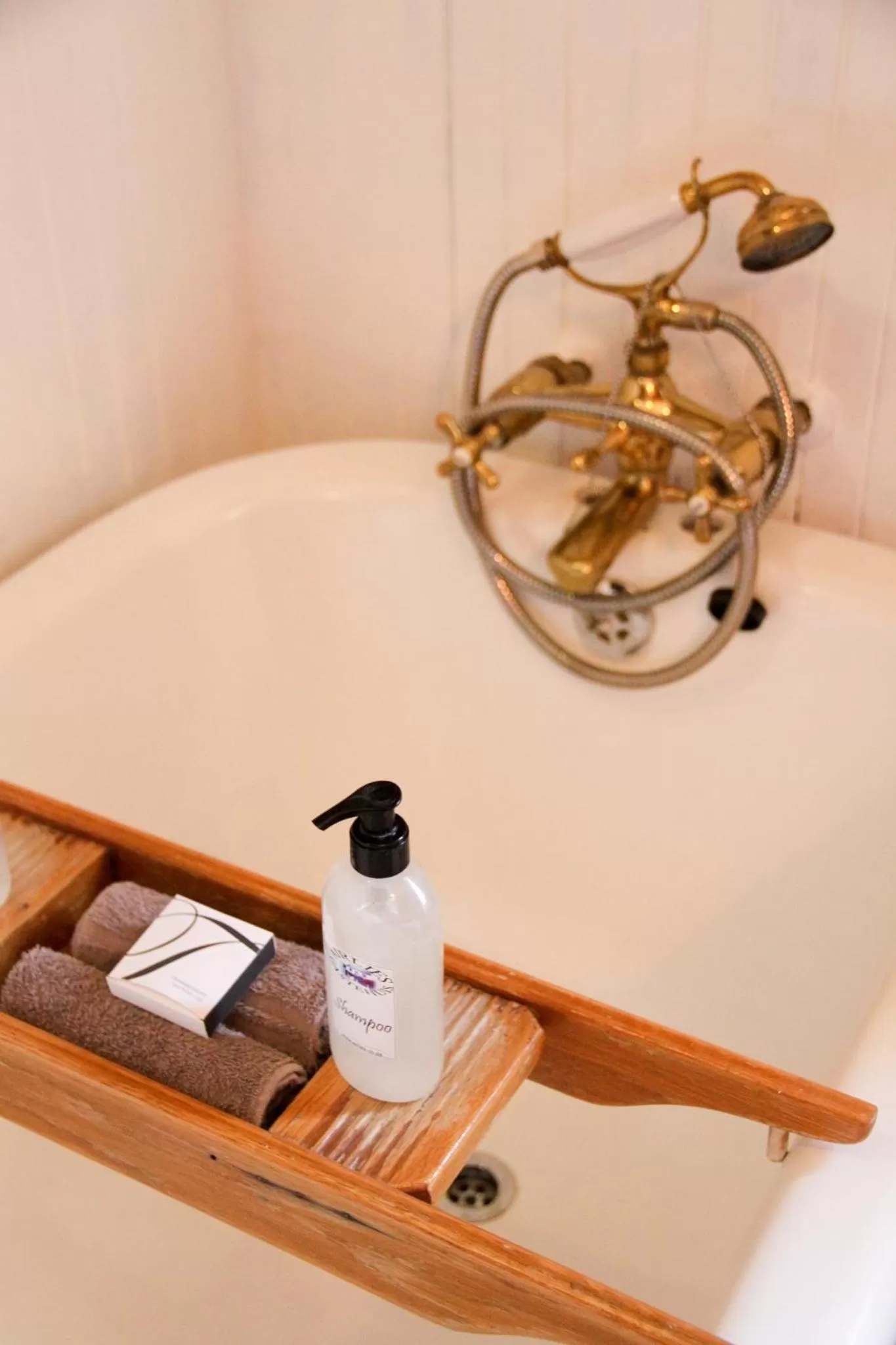 Bathroom in Airlies Historical Guest House