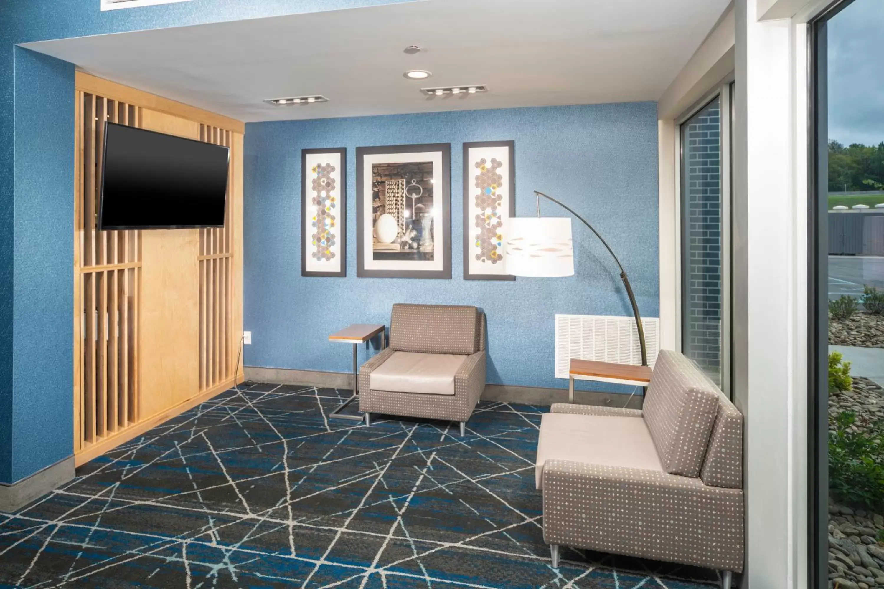 Property building, Seating Area in Holiday Inn Express & Suites - Rock Hill, an IHG Hotel