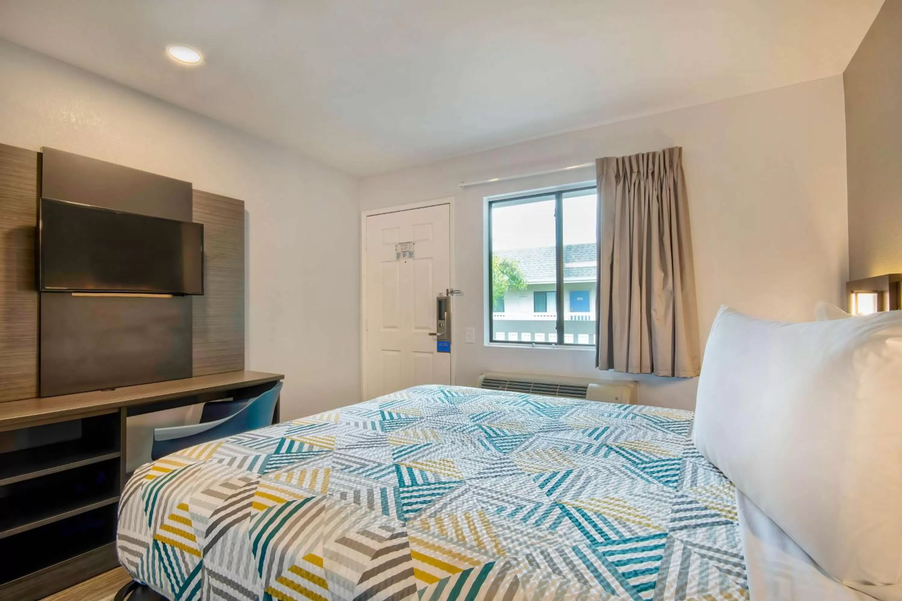 Bedroom, Bed in Motel 6-Marina, CA - Monterey