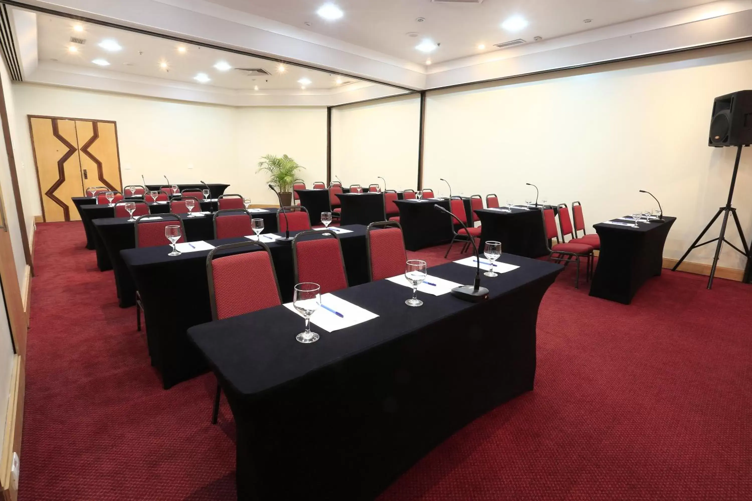 Business facilities in Hotel Princesa Louçã