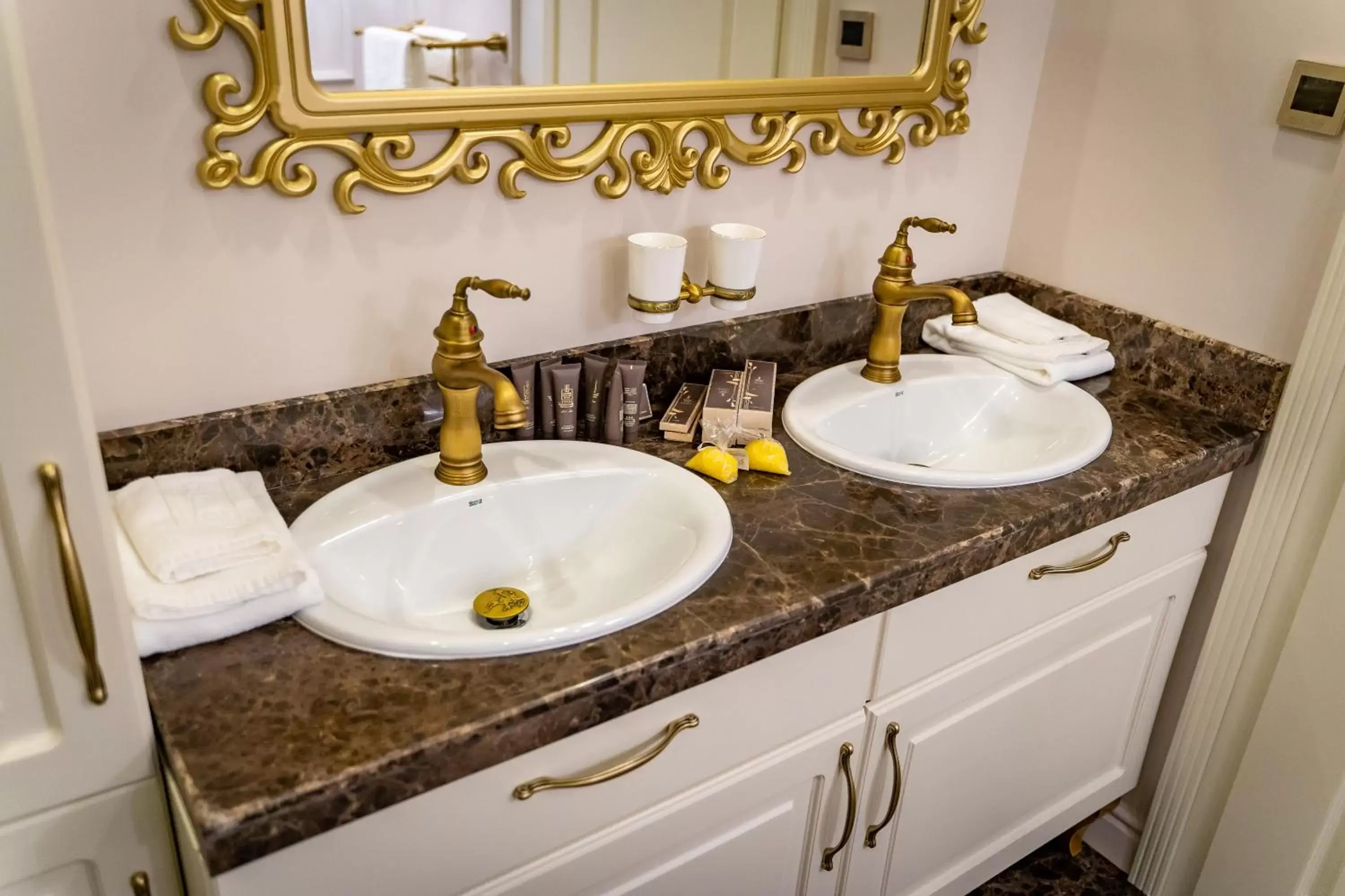 Bathroom in Lighthouse Golf & Spa Hotel