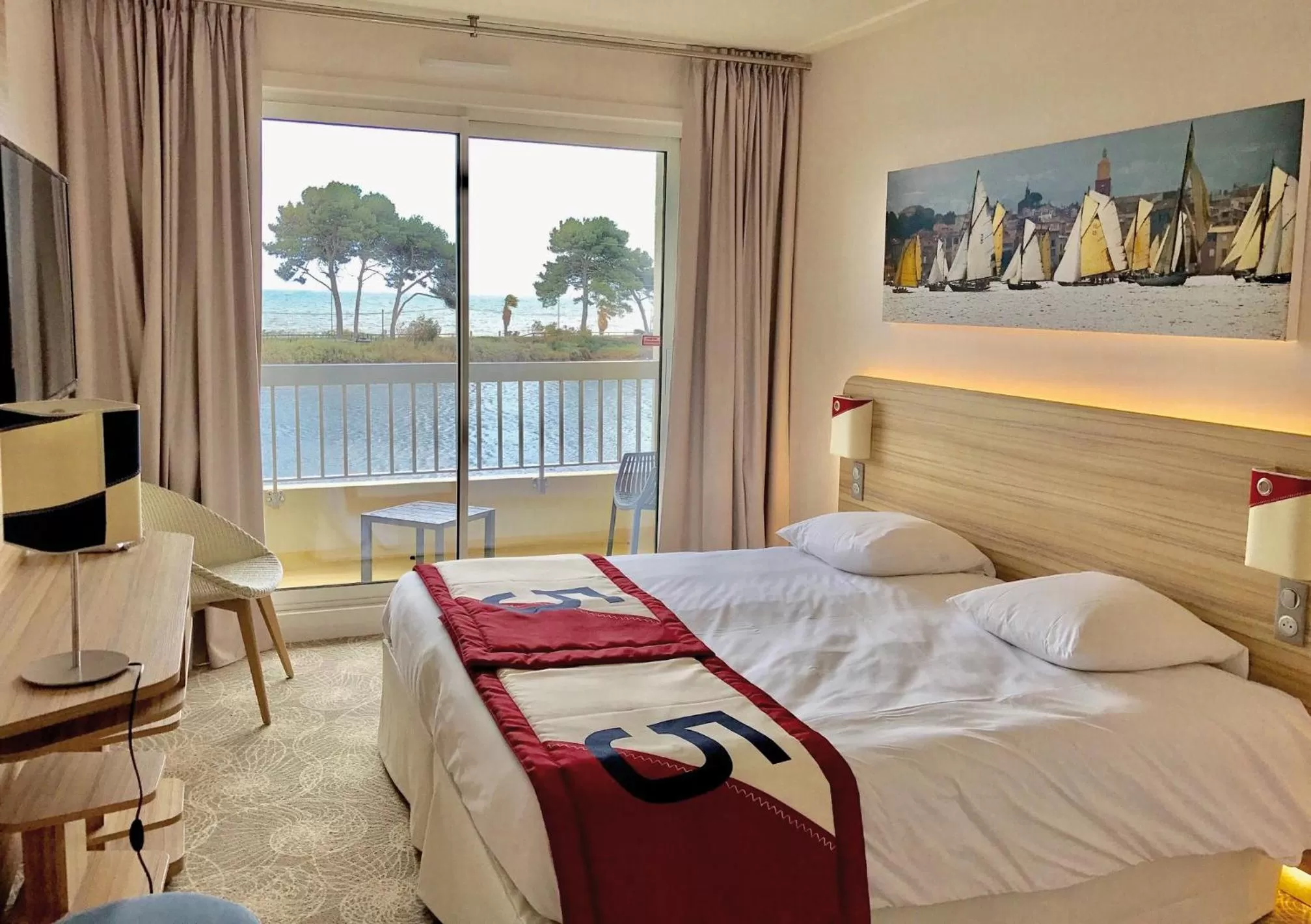 Photo of the whole room, Bed in Hotel Club Le Plein Sud Vacances Bleues