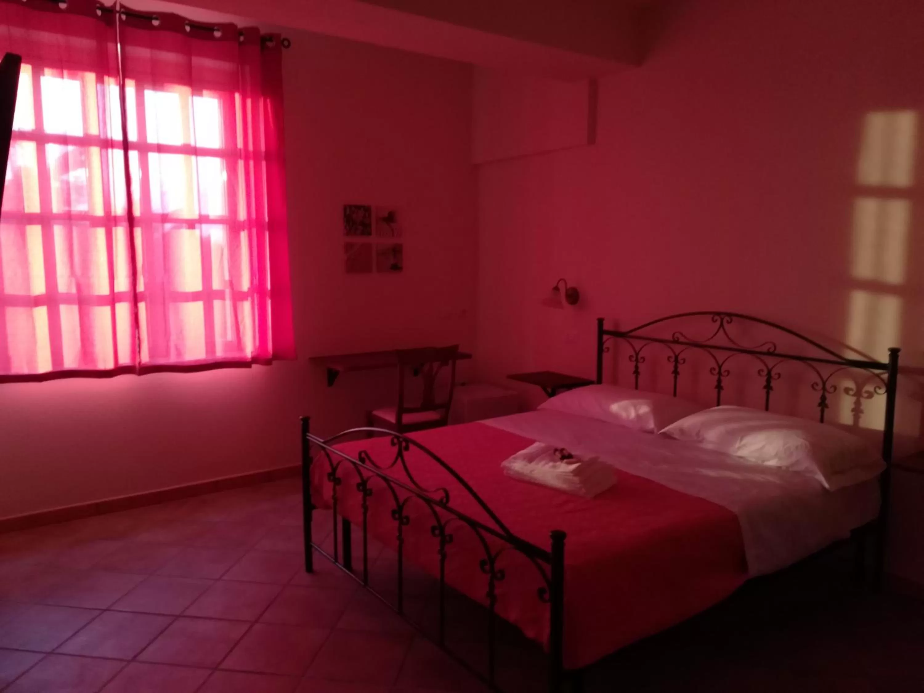 Bedroom, Bed in Guest House Capitan Libeccio