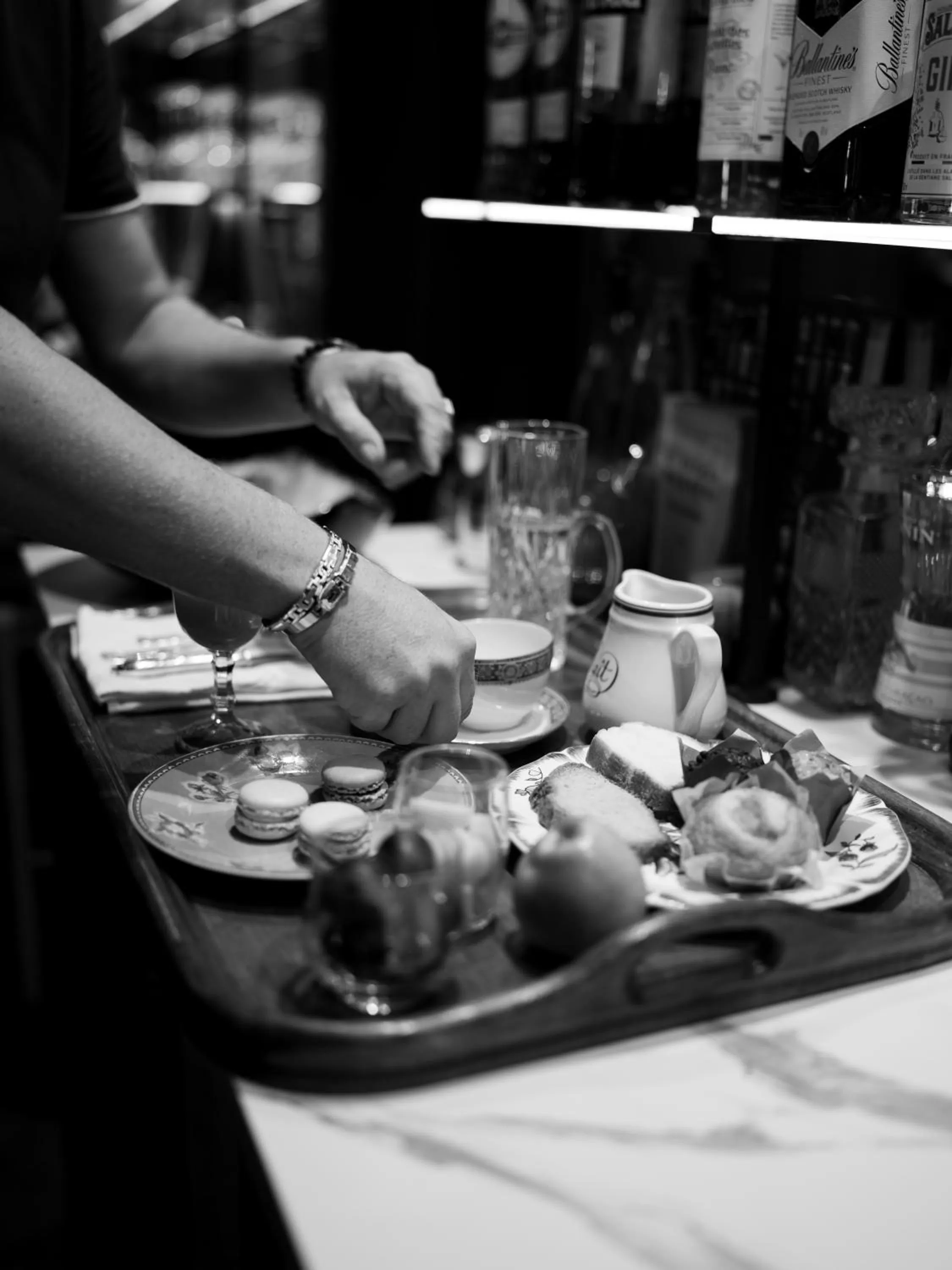 Breakfast in Hôtel & SPA Le Chêne Vert