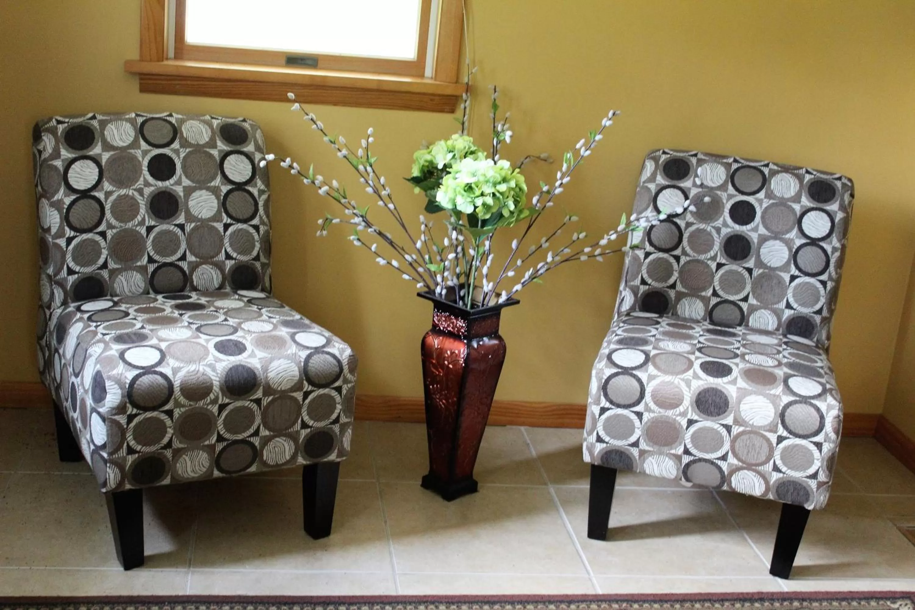 Seating area in Stone Fence Resort