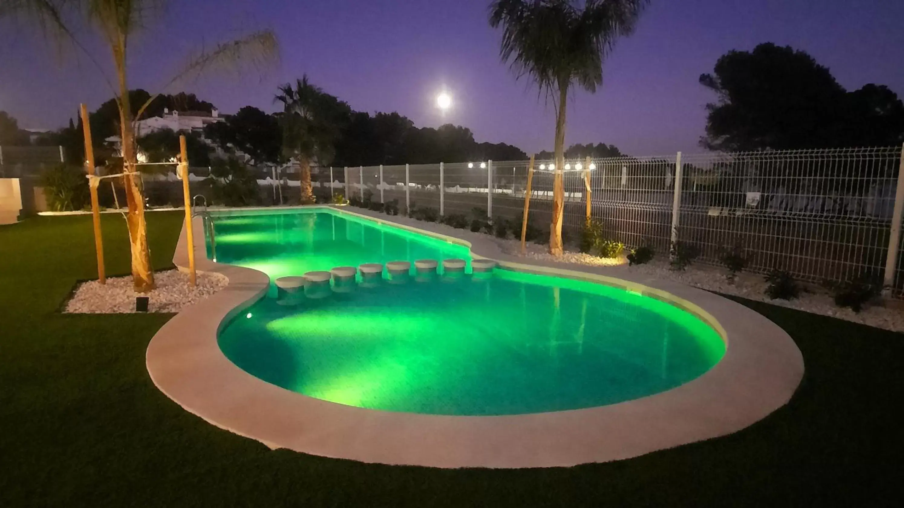 Swimming Pool in AZAHAR BEACH Apartments & Spa