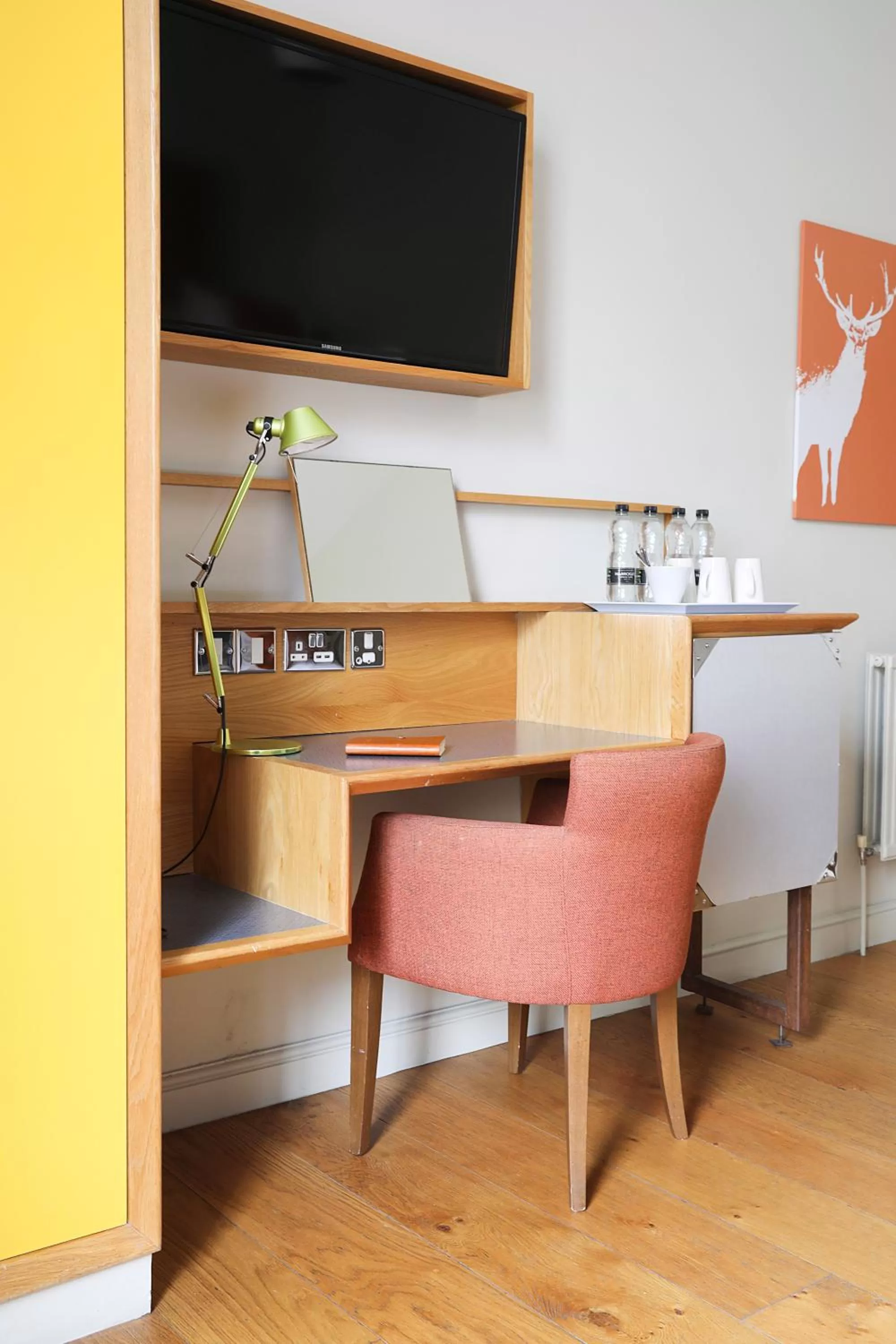 Seating area in Cairn Hotel & Apartments