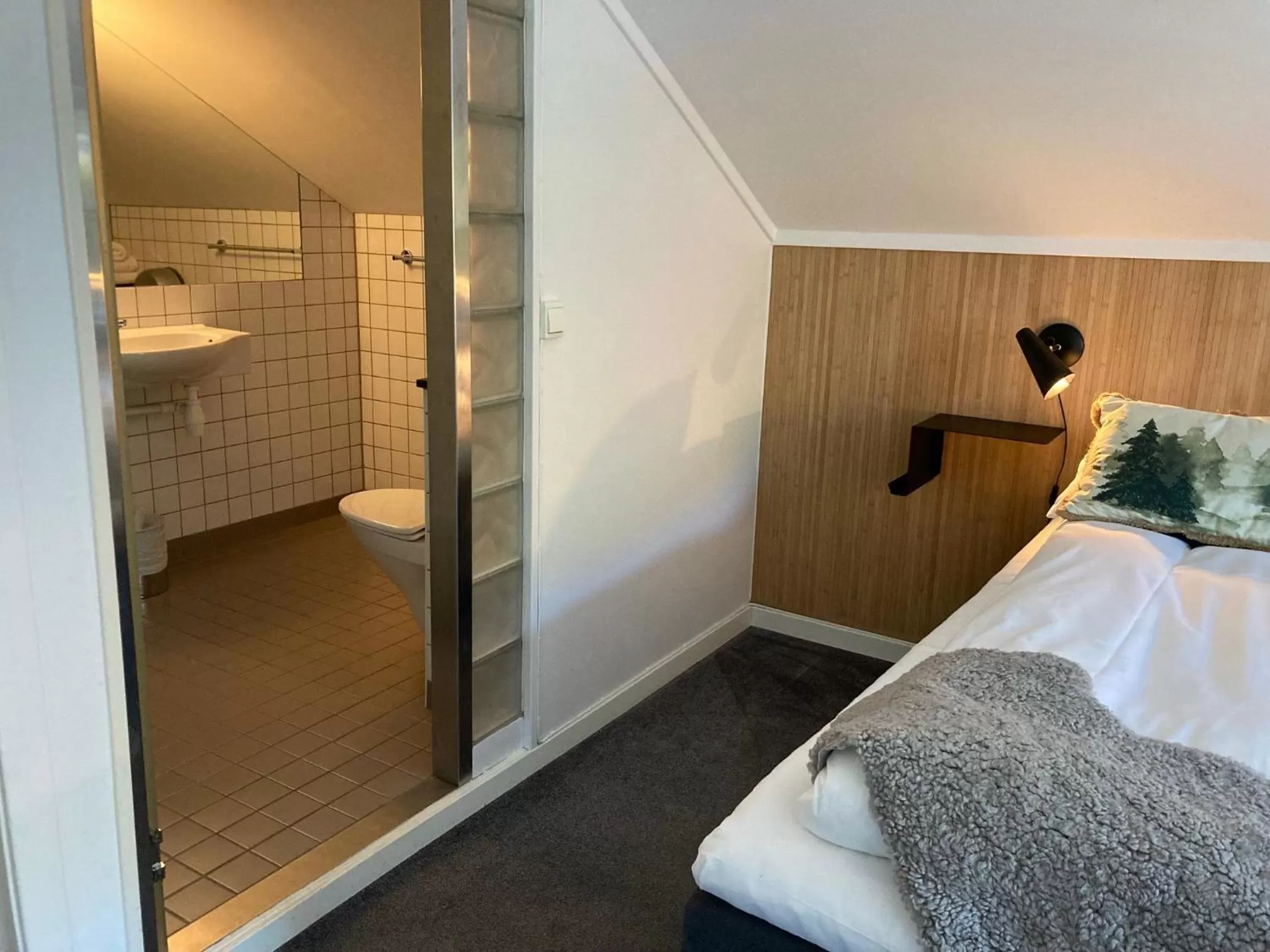 Bed in Breidablikk Guesthouse