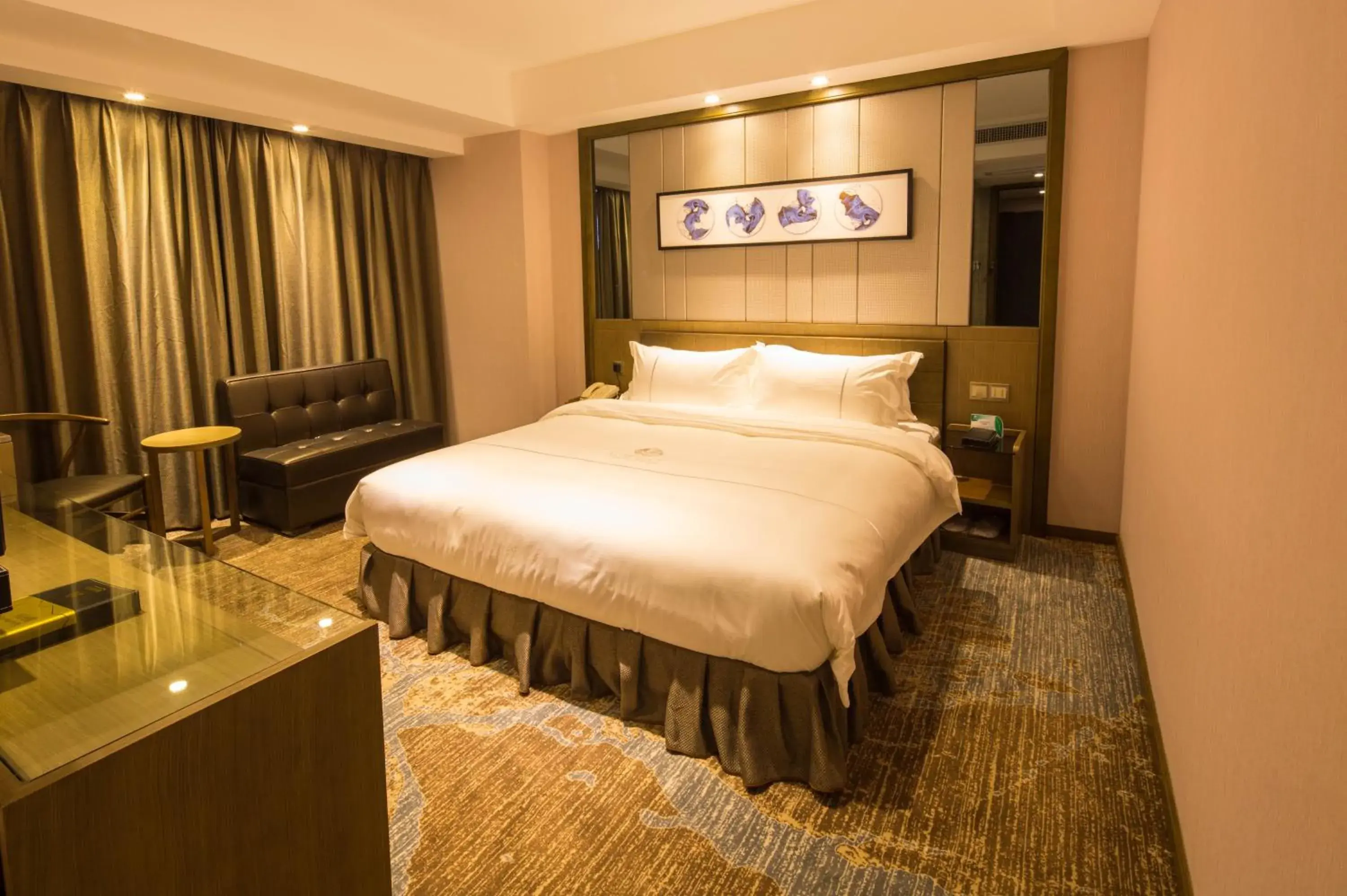 Bedroom, Room Photo in INSAIL Hotel (Shenzhen Dongmen Branch)
