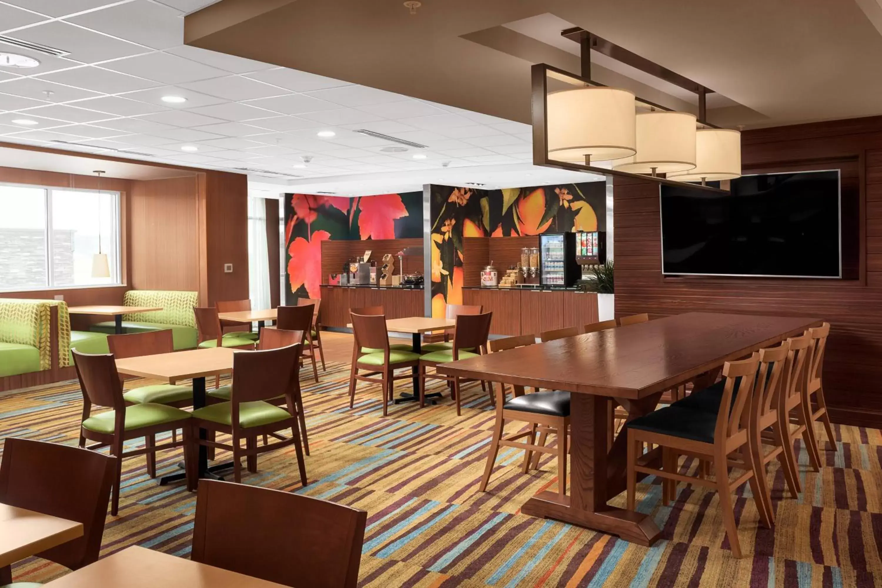 Breakfast, Restaurant/Places to Eat in Fairfield Inn & Suites by Marriott Memphis Marion, AR