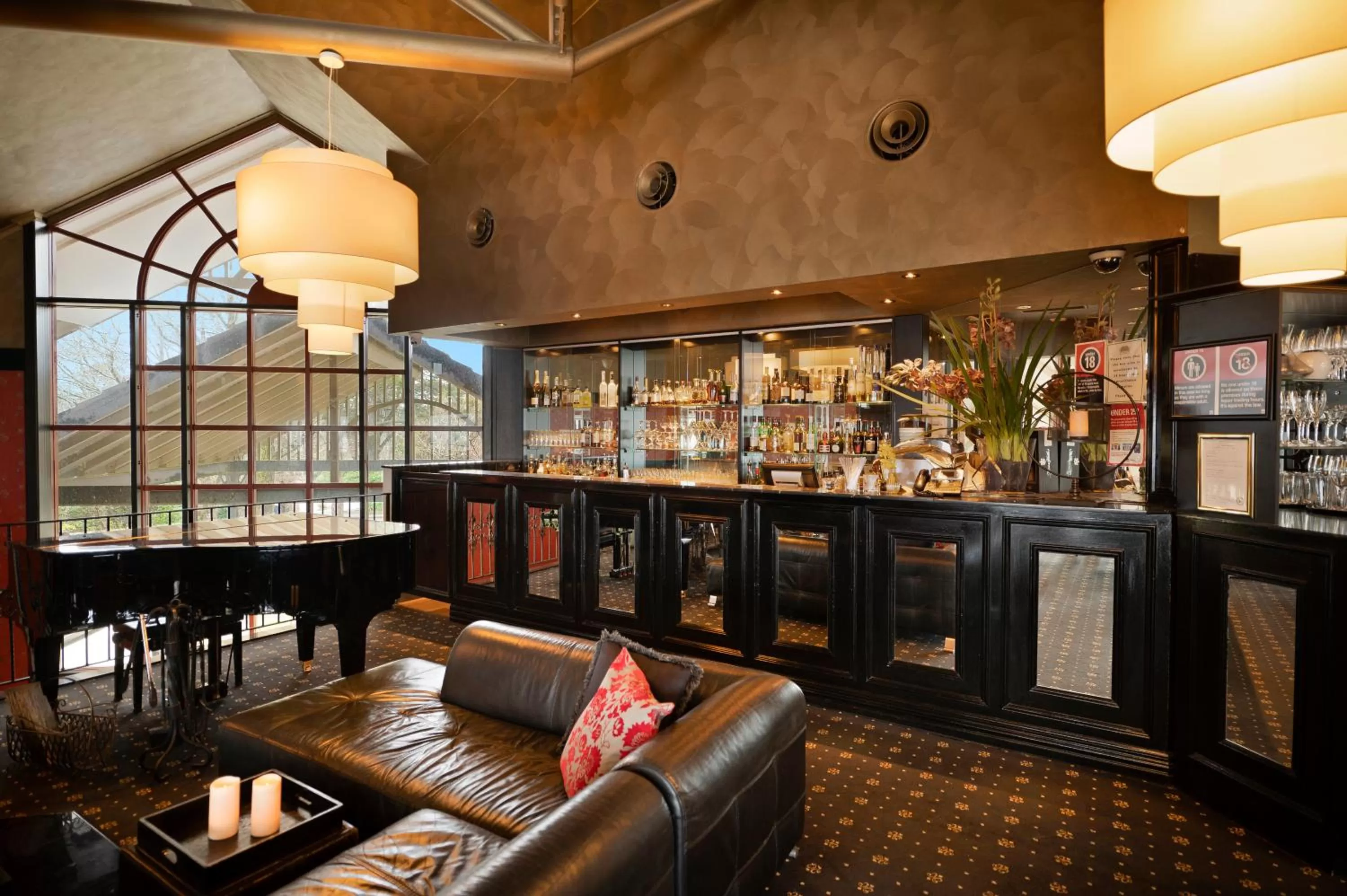 Lounge or bar in Echoes Boutique Hotel & Restaurant Blue Mountains