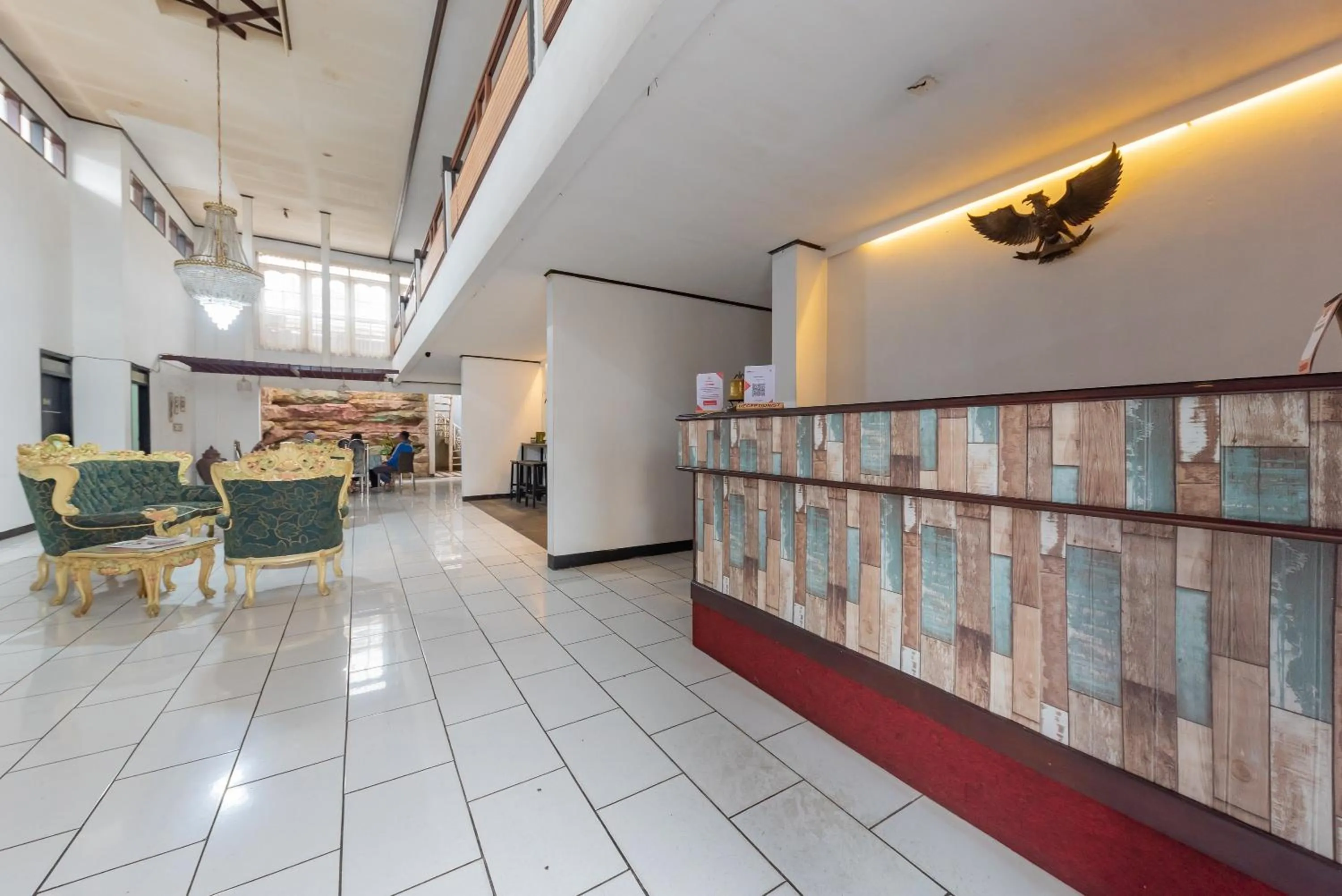Lobby or reception in RedDoorz near Taman Kota Lapang Merdeka Sukabumi