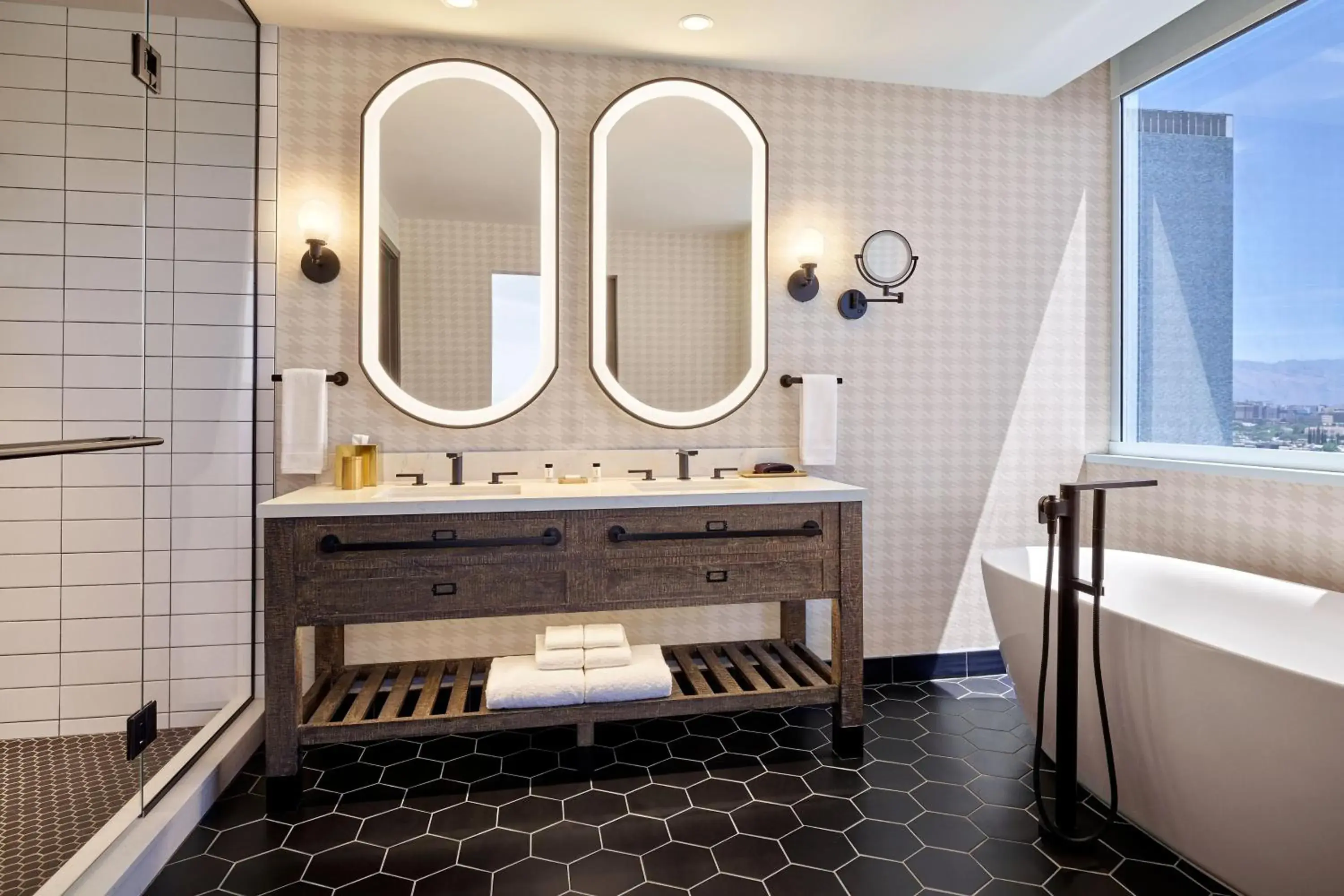 Bathroom in The Leo Kent Hotel, Tucson, a Tribute Portfolio Hotel