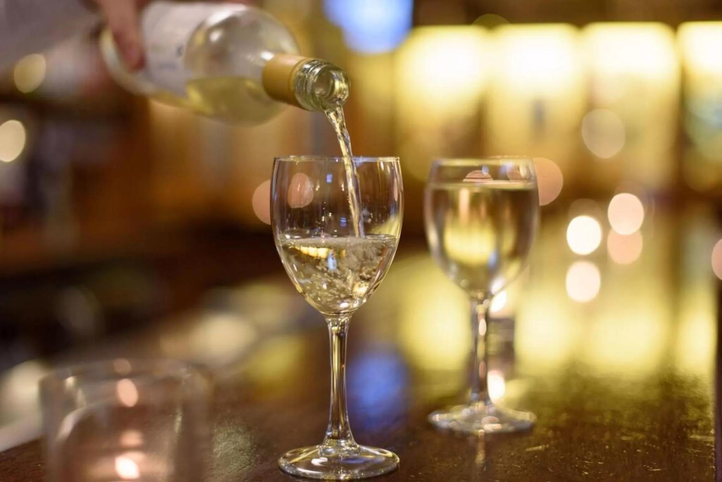 Alcoholic drinks in Dooley's Hotel